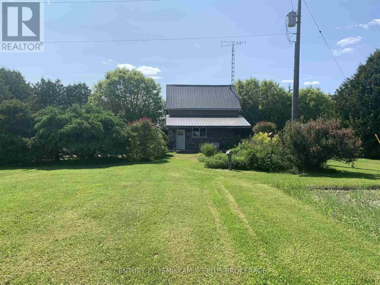 Photo 18 of 864153 Uno Park Road, Timiskaming, TIM - Outside - Rural — HOMEH