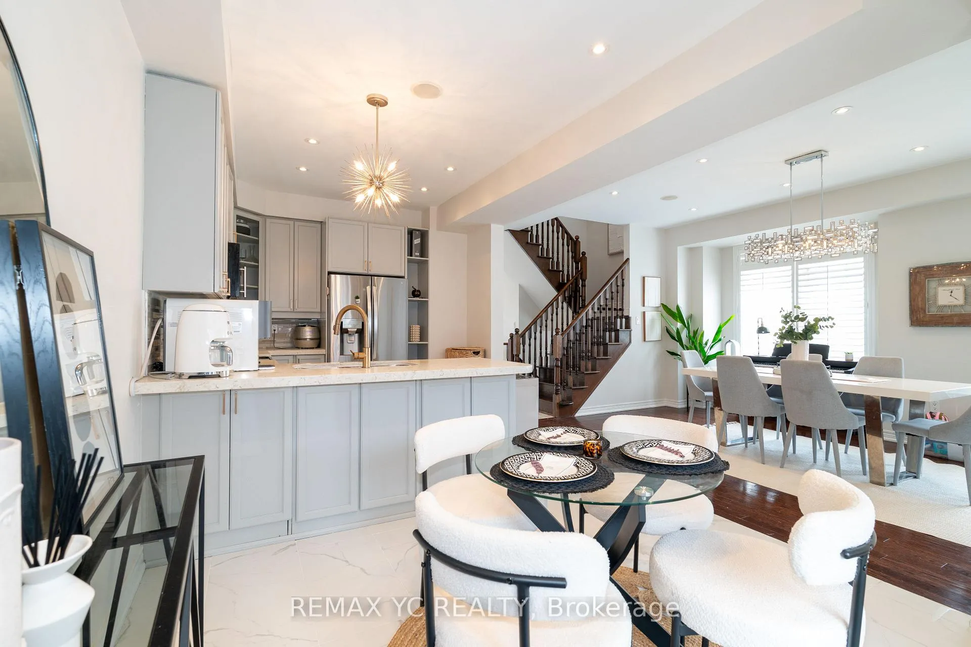 Photo 11 of 552 Grand Trunk Avenue, Vaughan, Patterson — HOMEH