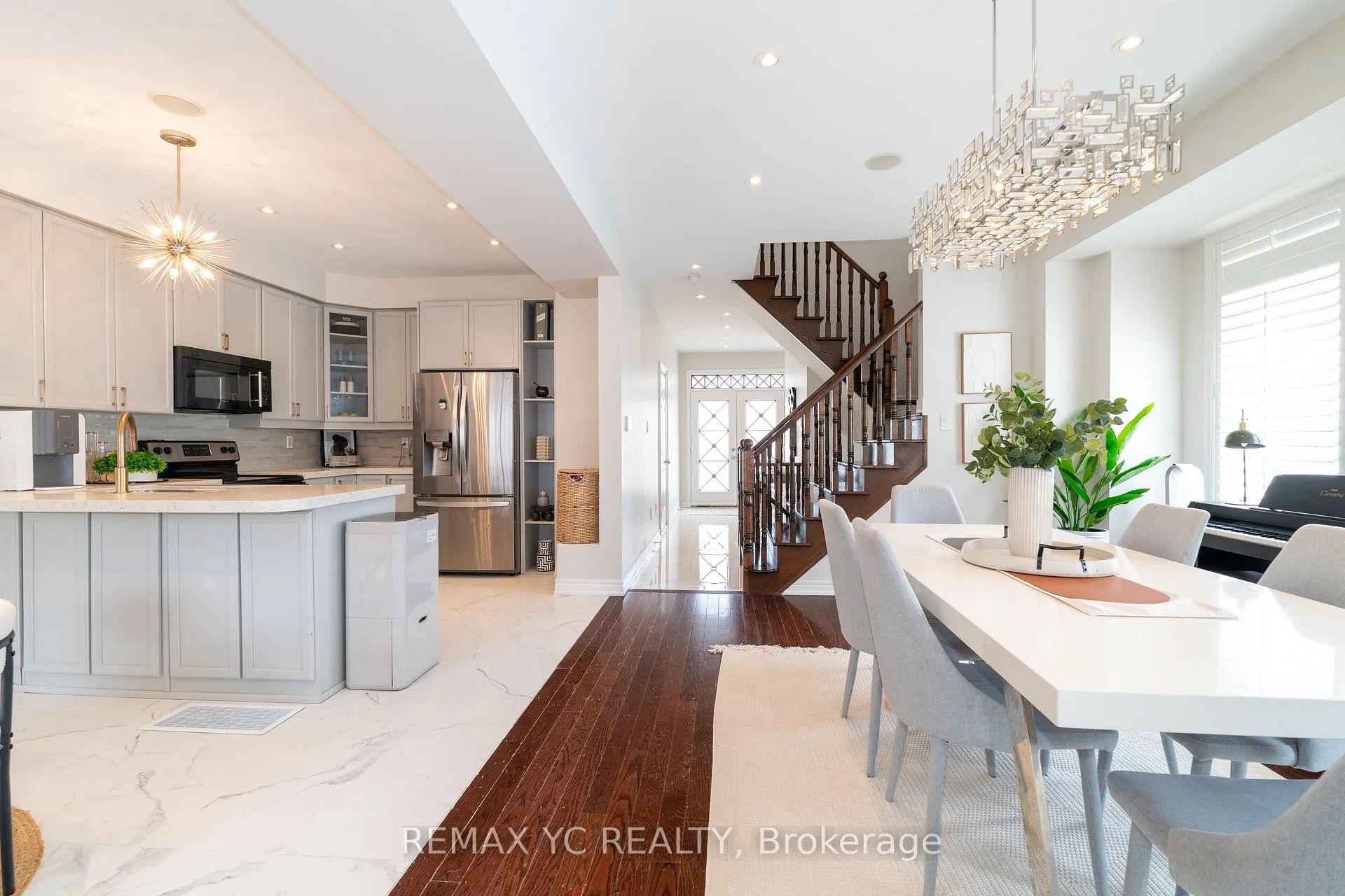 Photo 15 of 552 Grand Trunk Avenue, Vaughan, Patterson — HOMEH