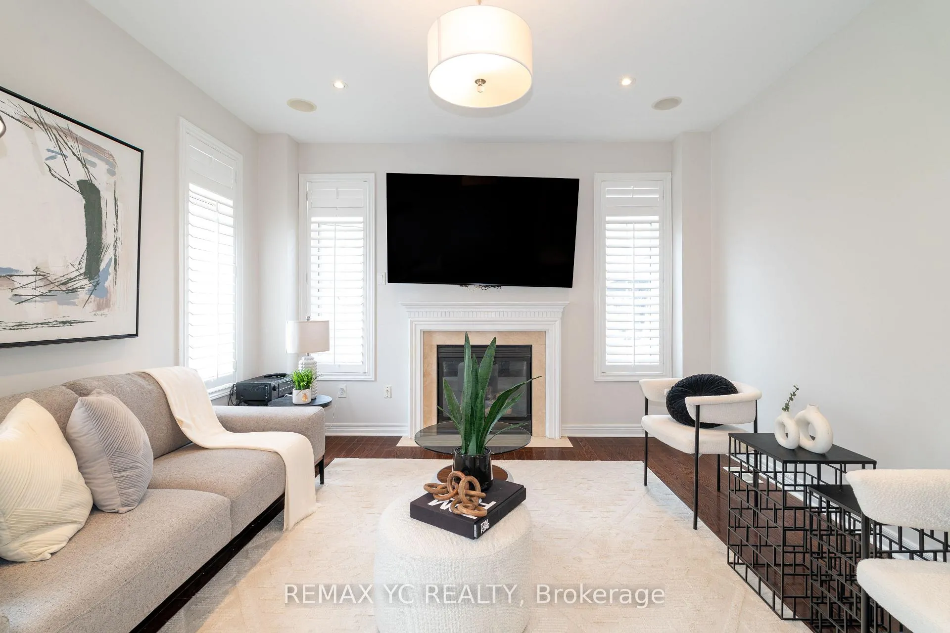Photo 17 of 552 Grand Trunk Avenue, Vaughan, Patterson — HOMEH