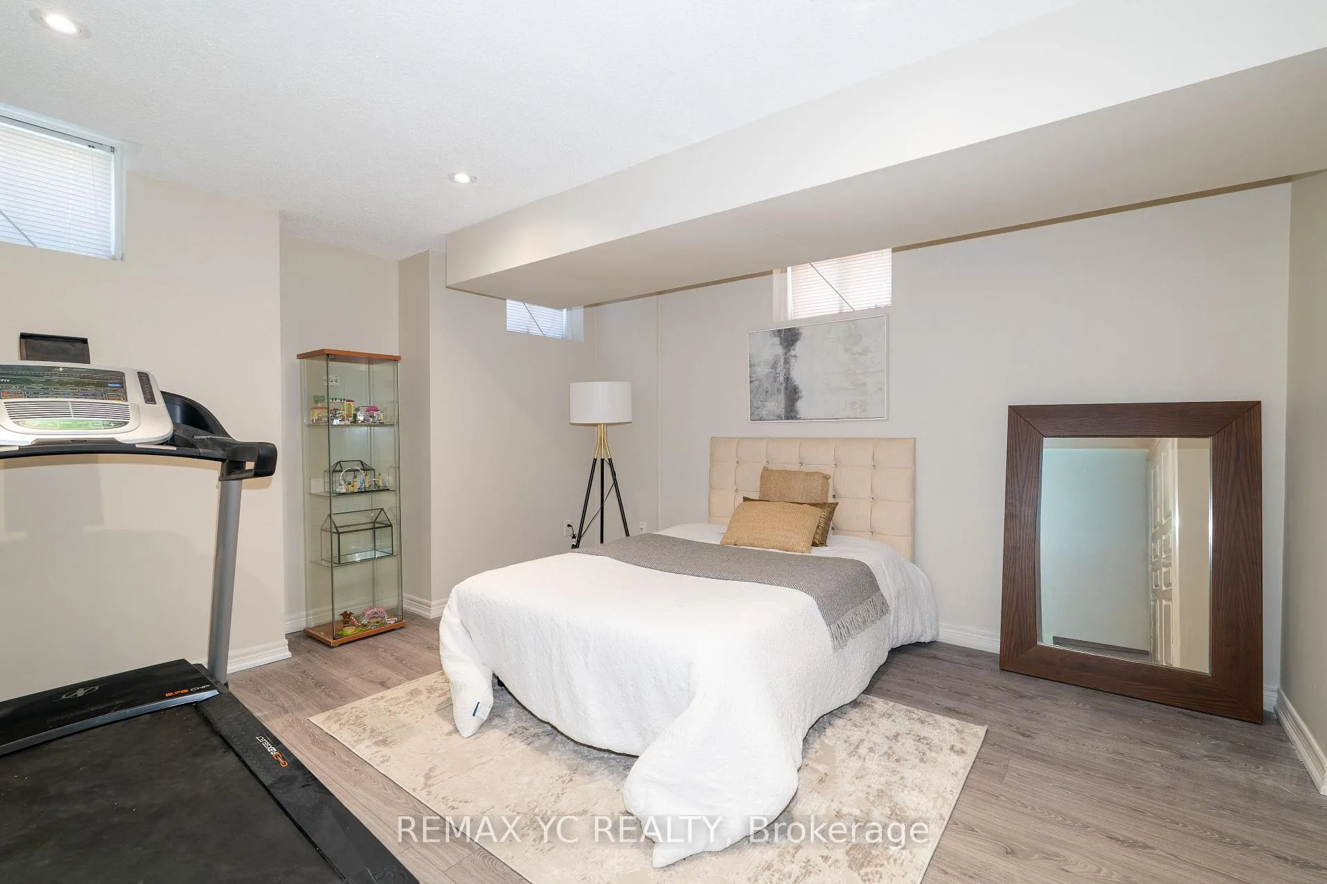 Photo 34 of 552 Grand Trunk Avenue, Vaughan, Patterson — HOMEH