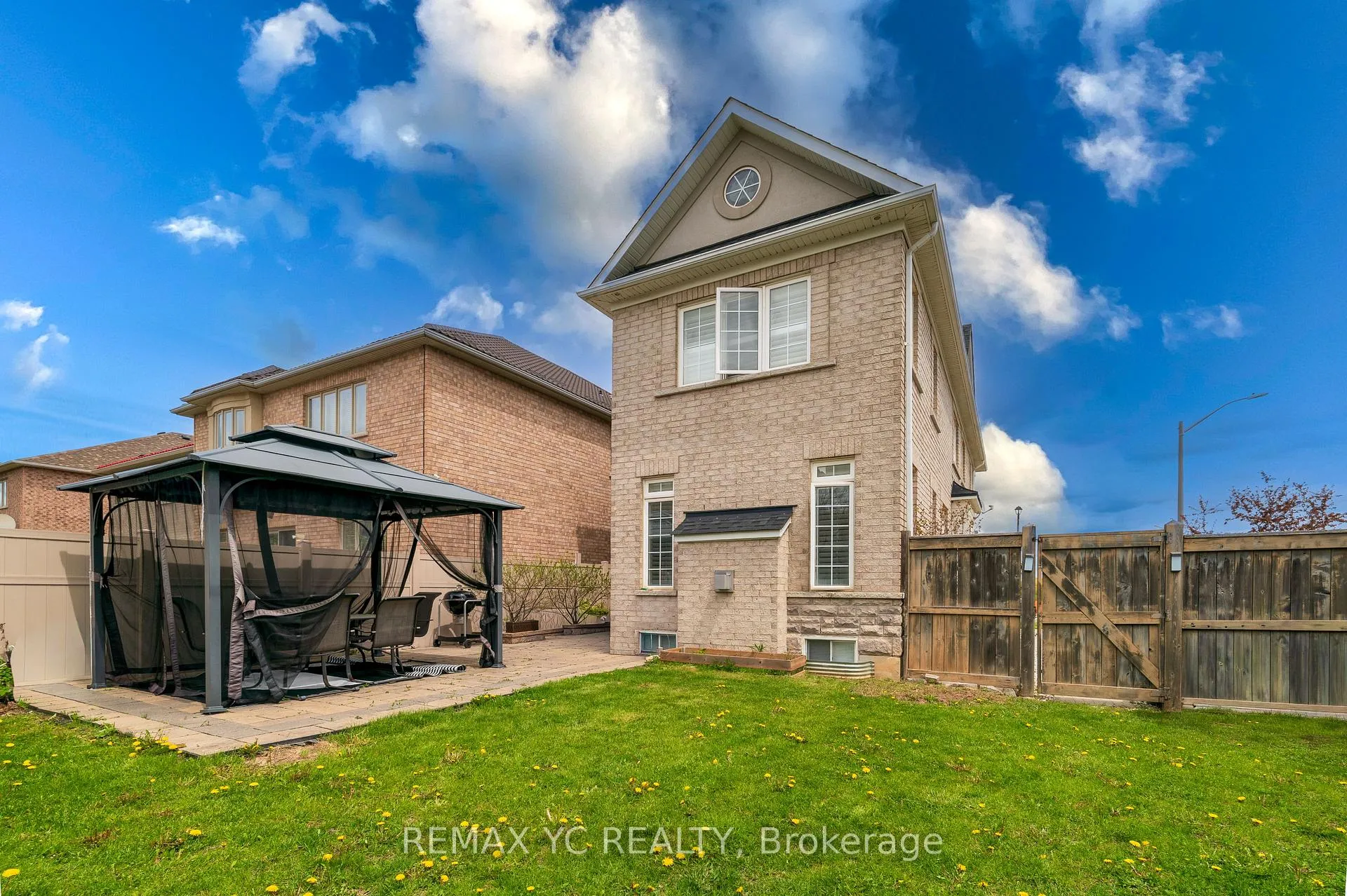 Photo 40 of 552 Grand Trunk Avenue, Vaughan, Patterson — HOMEH