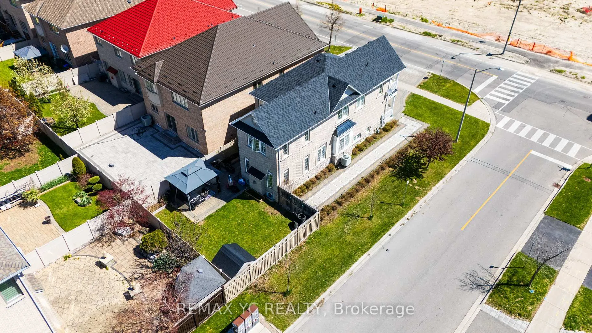 Photo 42 of 552 Grand Trunk Avenue, Vaughan, Patterson — HOMEH