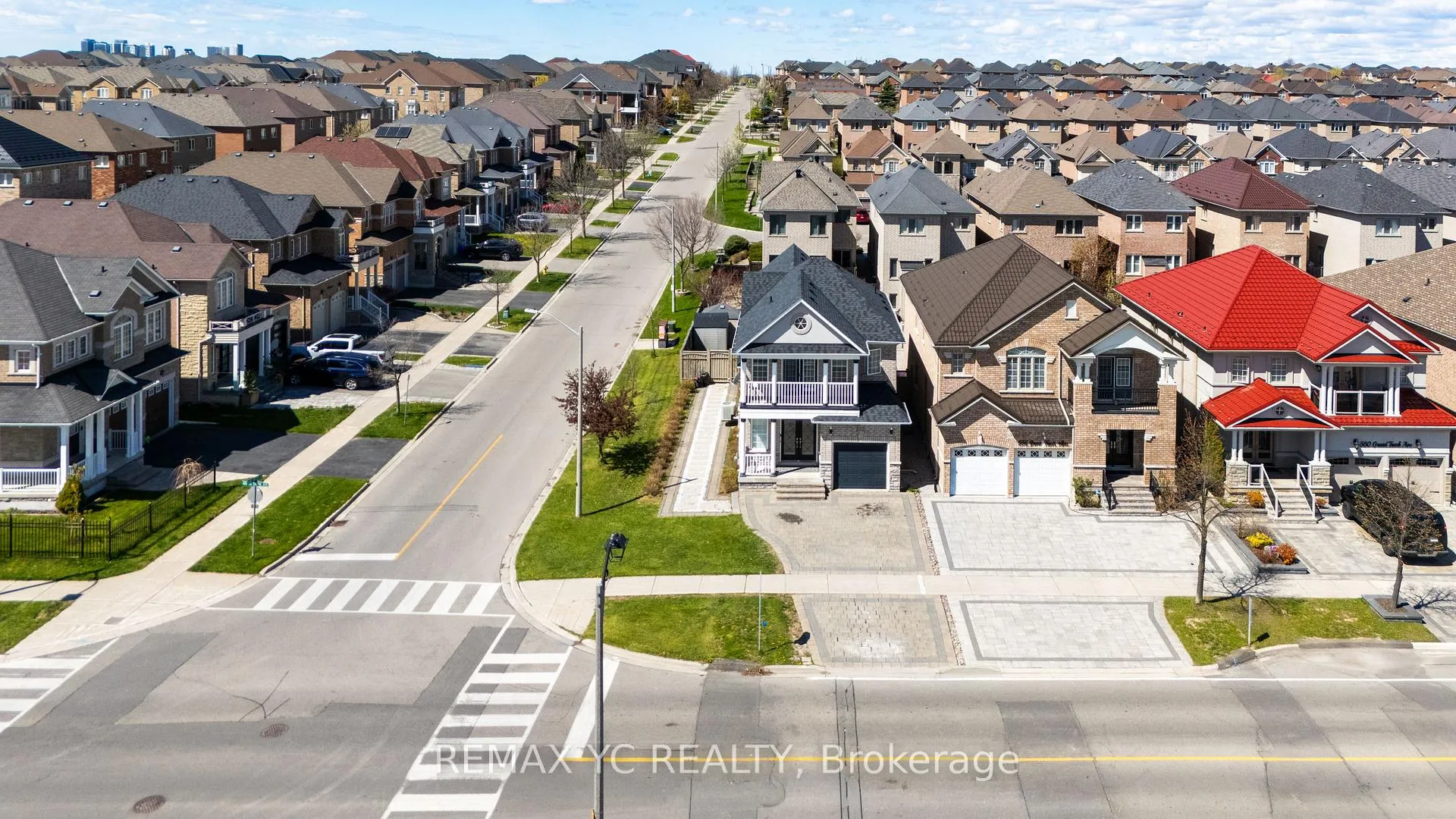 Photo 44 of 552 Grand Trunk Avenue, Vaughan, Patterson — HOMEH