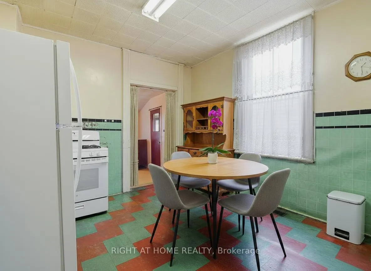 Photo 9 of 273 Palmerston Avenue, Toronto, Trinity-Bellwoods — HOMEH