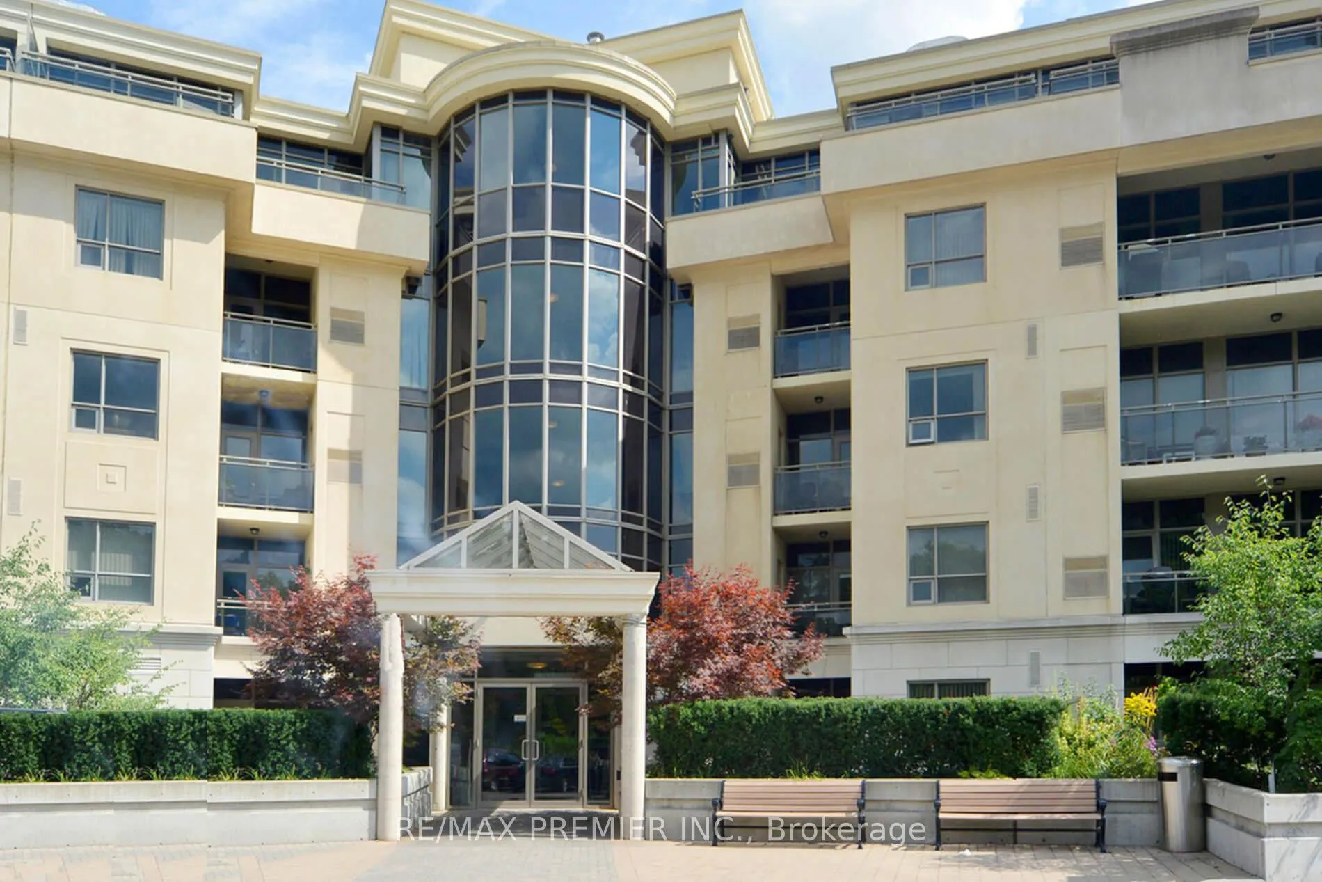 Photo 2 of Unit 330, 8201 Islington Avenue, Vaughan, Islington Woods — HOMEH