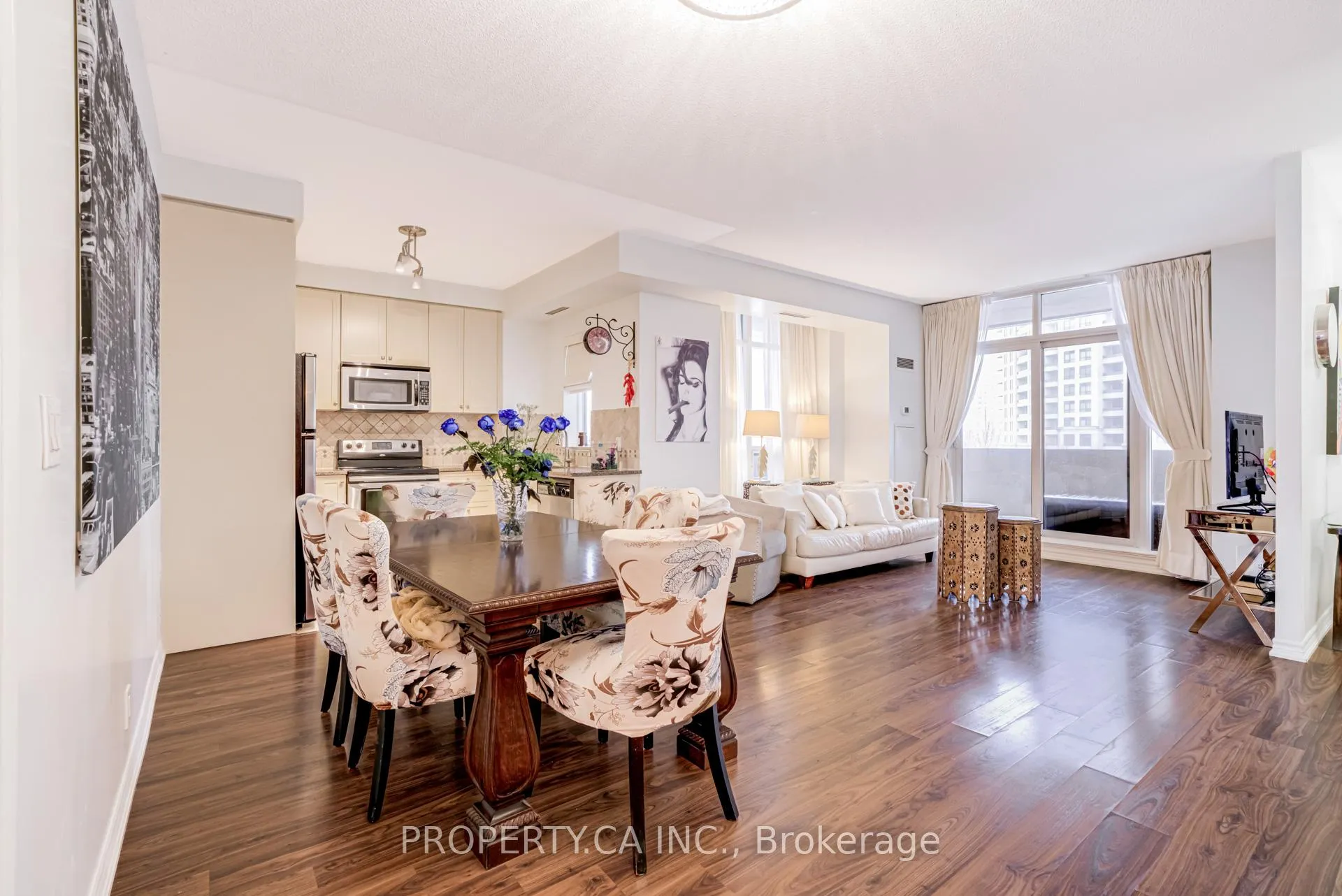Photo 1 of Unit 305, 9235 Jane Street, Vaughan, Maple — HOMEH