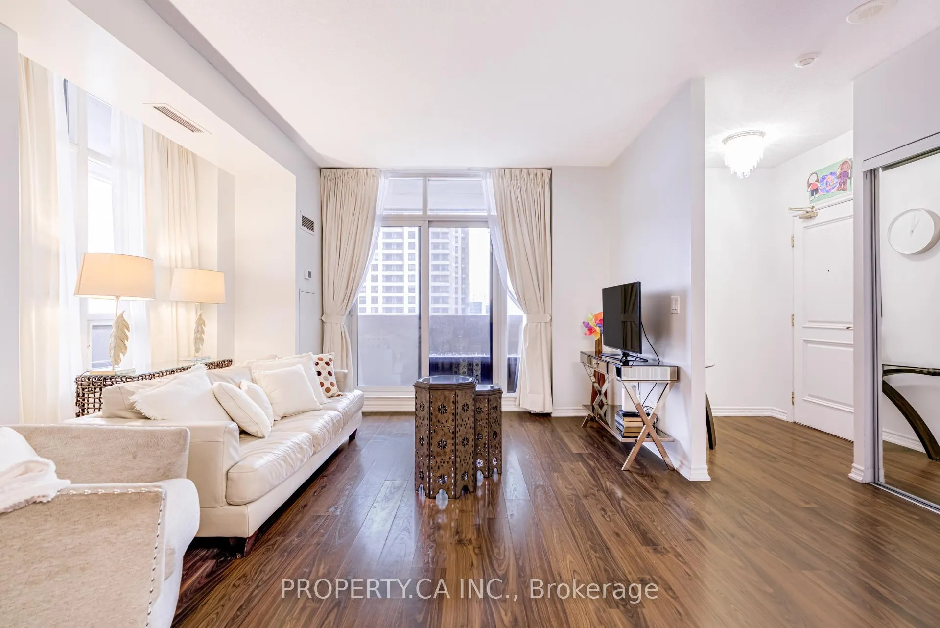 Photo 11 of Unit 305, 9235 Jane Street, Vaughan, Maple — HOMEH
