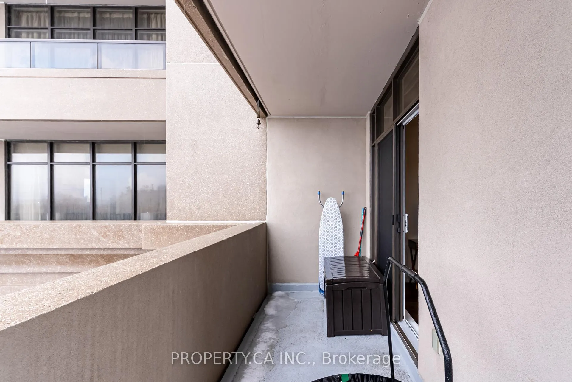 Photo 33 of Unit 305, 9235 Jane Street, Vaughan, Maple — HOMEH
