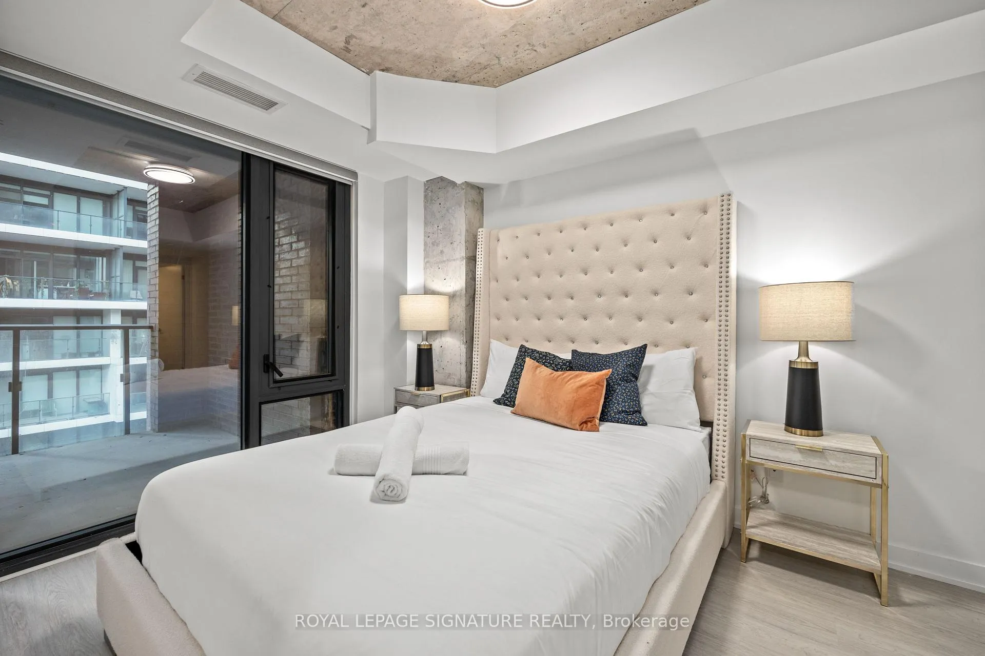 Photo 8 of Unit 607, 47 Mutual Street, Toronto, Church-Yonge Corridor — HOMEH