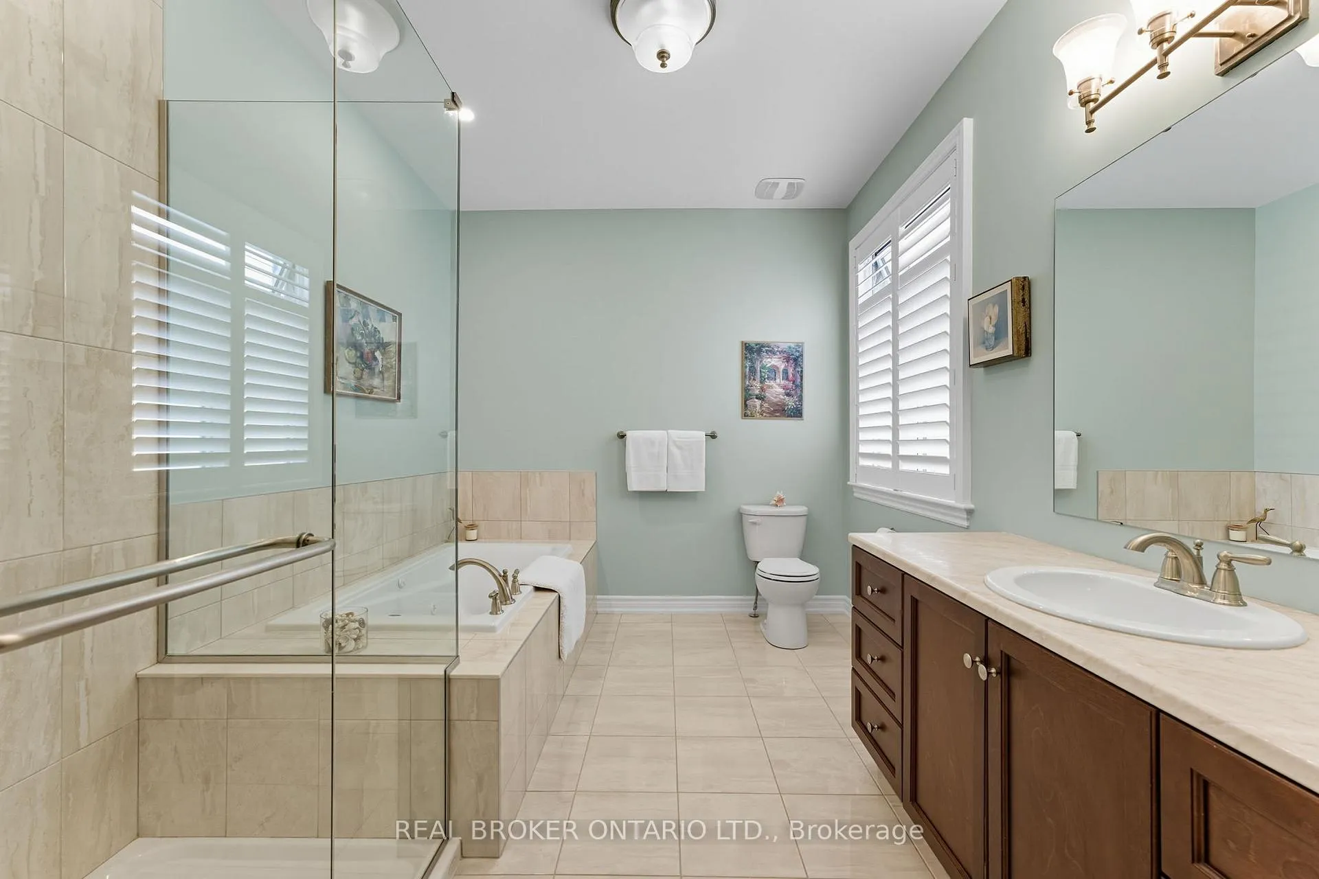 Photo 20 of 82 Axel Crescent, Ottawa, Kanata - Emerald Meadows/Trailwest — HOMEH