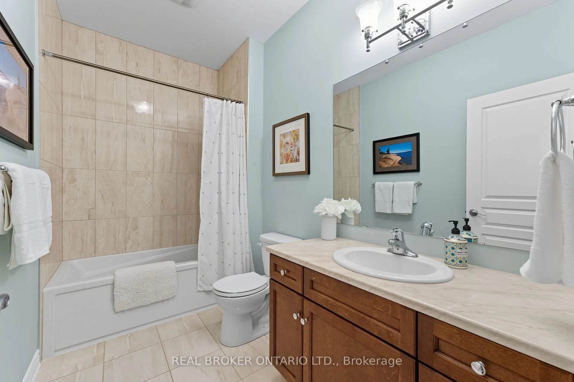 Photo 25 of 82 Axel Crescent, Ottawa, Kanata - Emerald Meadows/Trailwest — HOMEH