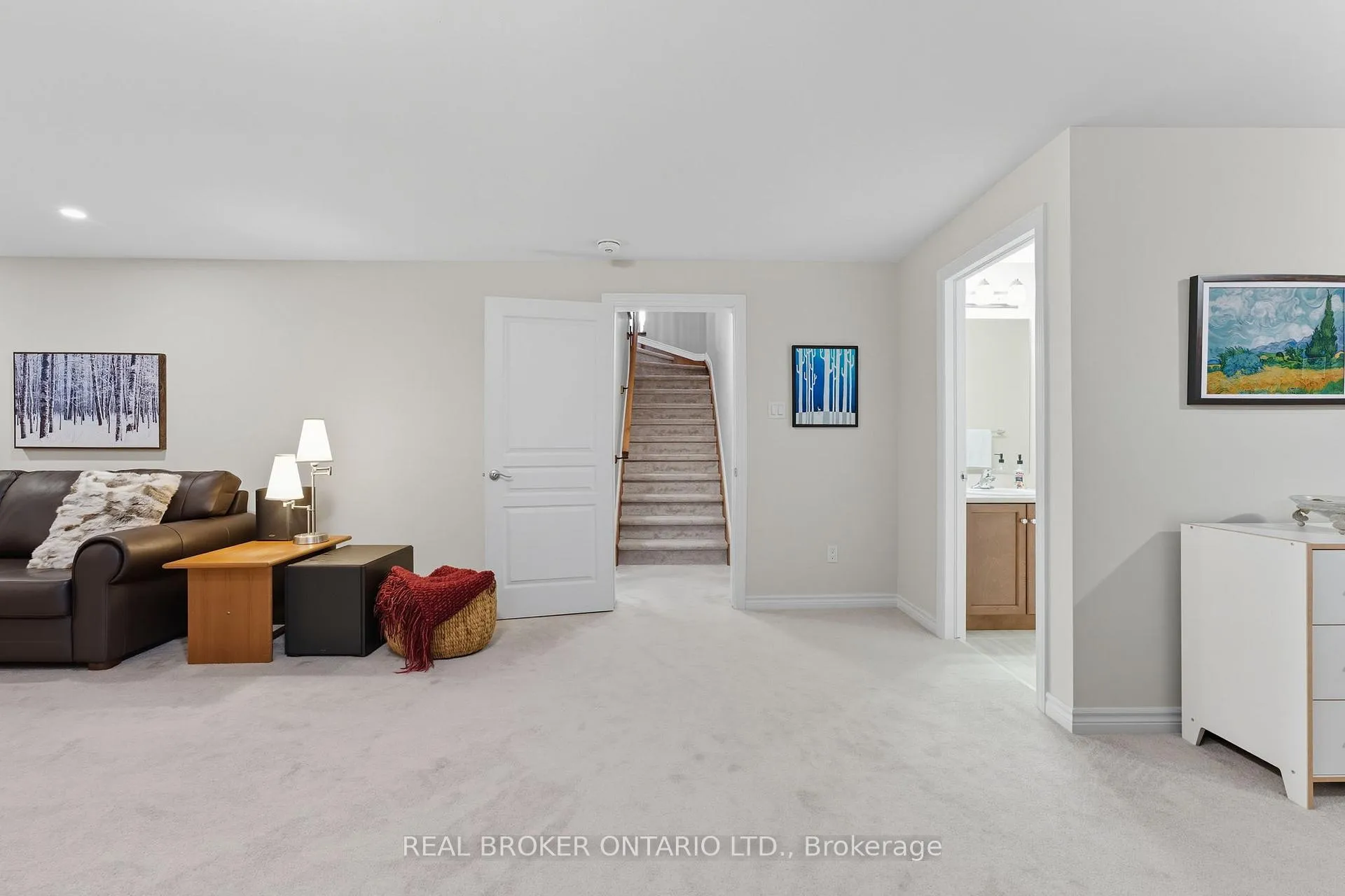 Photo 27 of 82 Axel Crescent, Ottawa, Kanata - Emerald Meadows/Trailwest — HOMEH