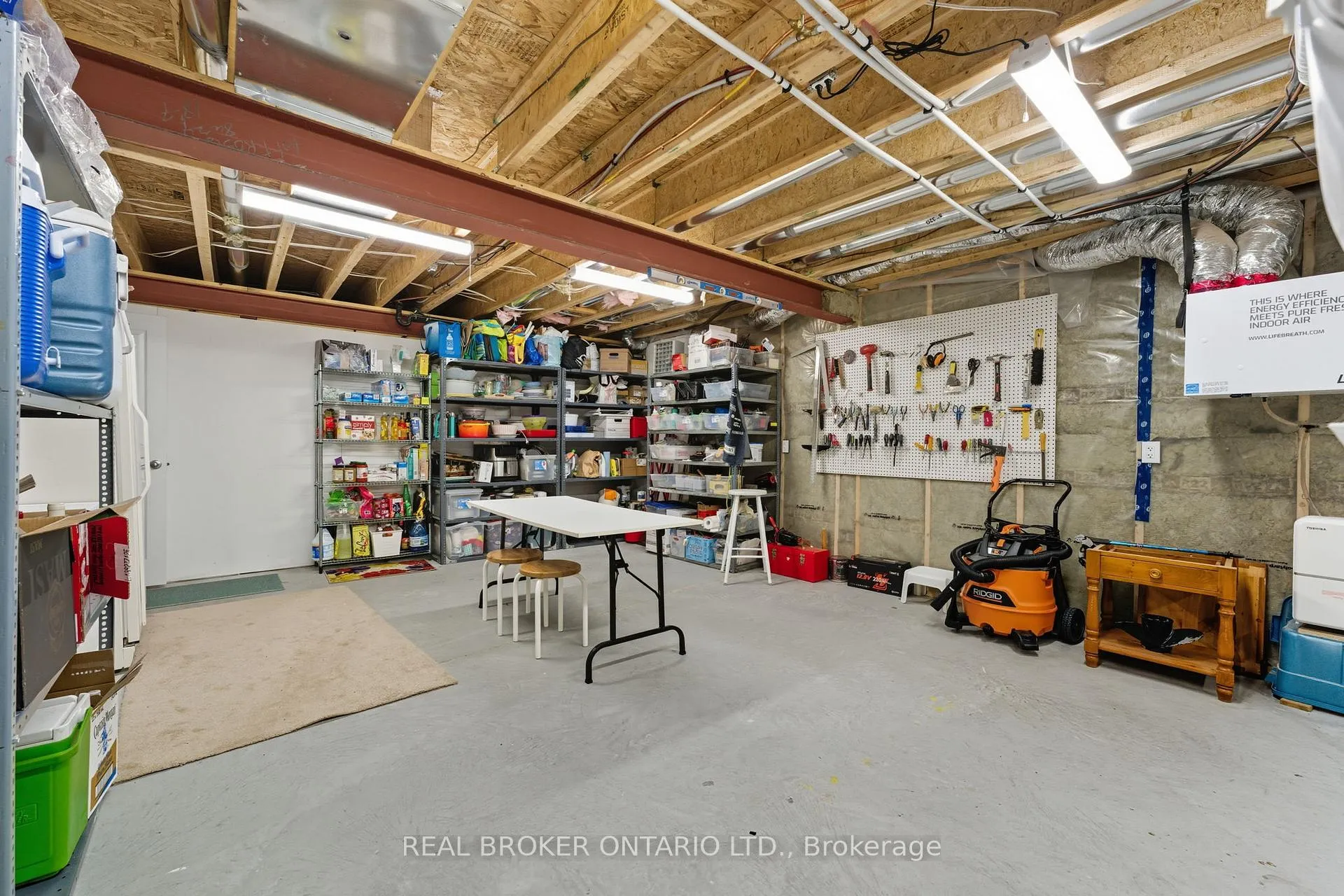 Photo 34 of 82 Axel Crescent, Ottawa, Kanata - Emerald Meadows/Trailwest — HOMEH