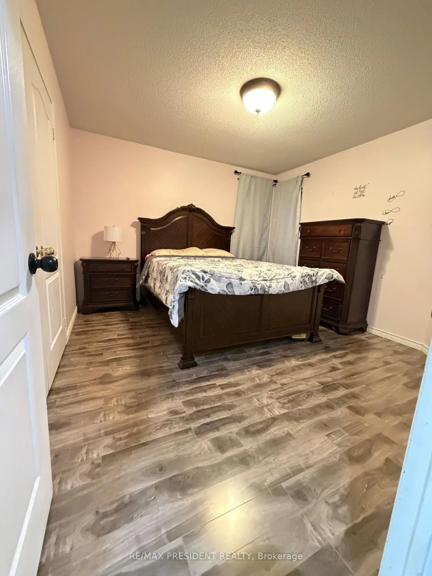 Photo 18 of 31 Southbend Drive, Brampton, Snelgrove — HOMEH