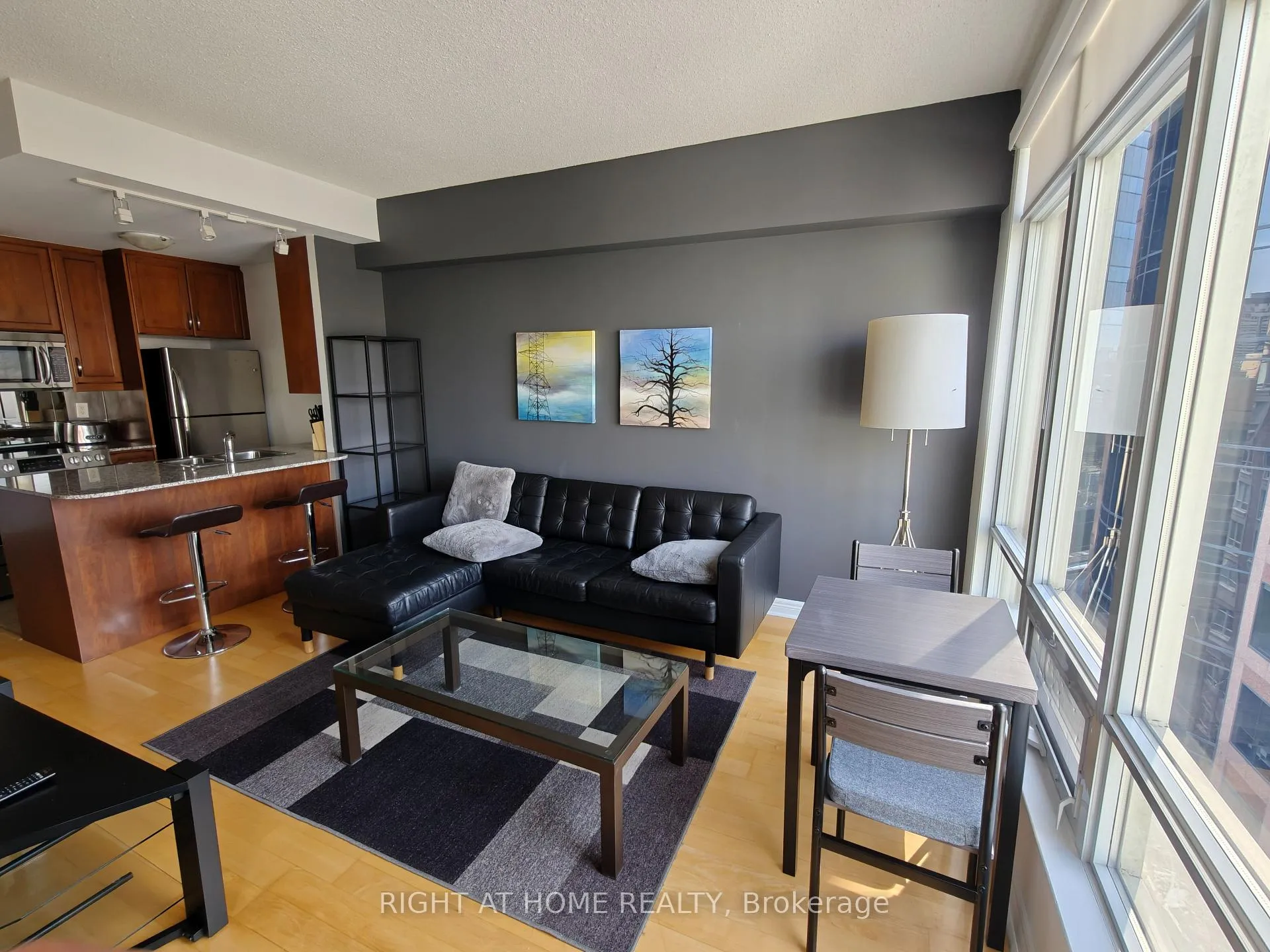 Photo 4 of Unit 1003, 100 Hayden Street, Toronto, Church-Yonge Corridor — HOMEH