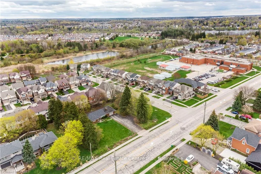 Photo 1 of 355 Guelph Avenue, Cambridge, Silver Heights — HOMEH