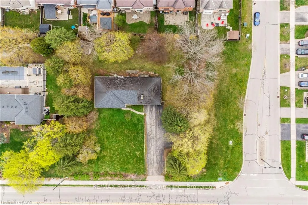 Photo 8 of 355 Guelph Avenue, Cambridge, Silver Heights — HOMEH