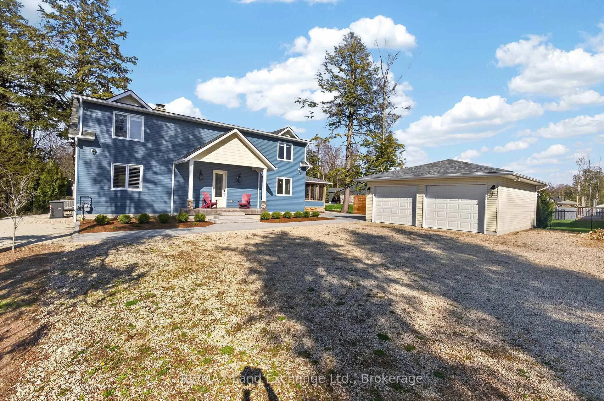 Photo 1 of 144 Huron Road W, Huron-Kinloss — HOMEH