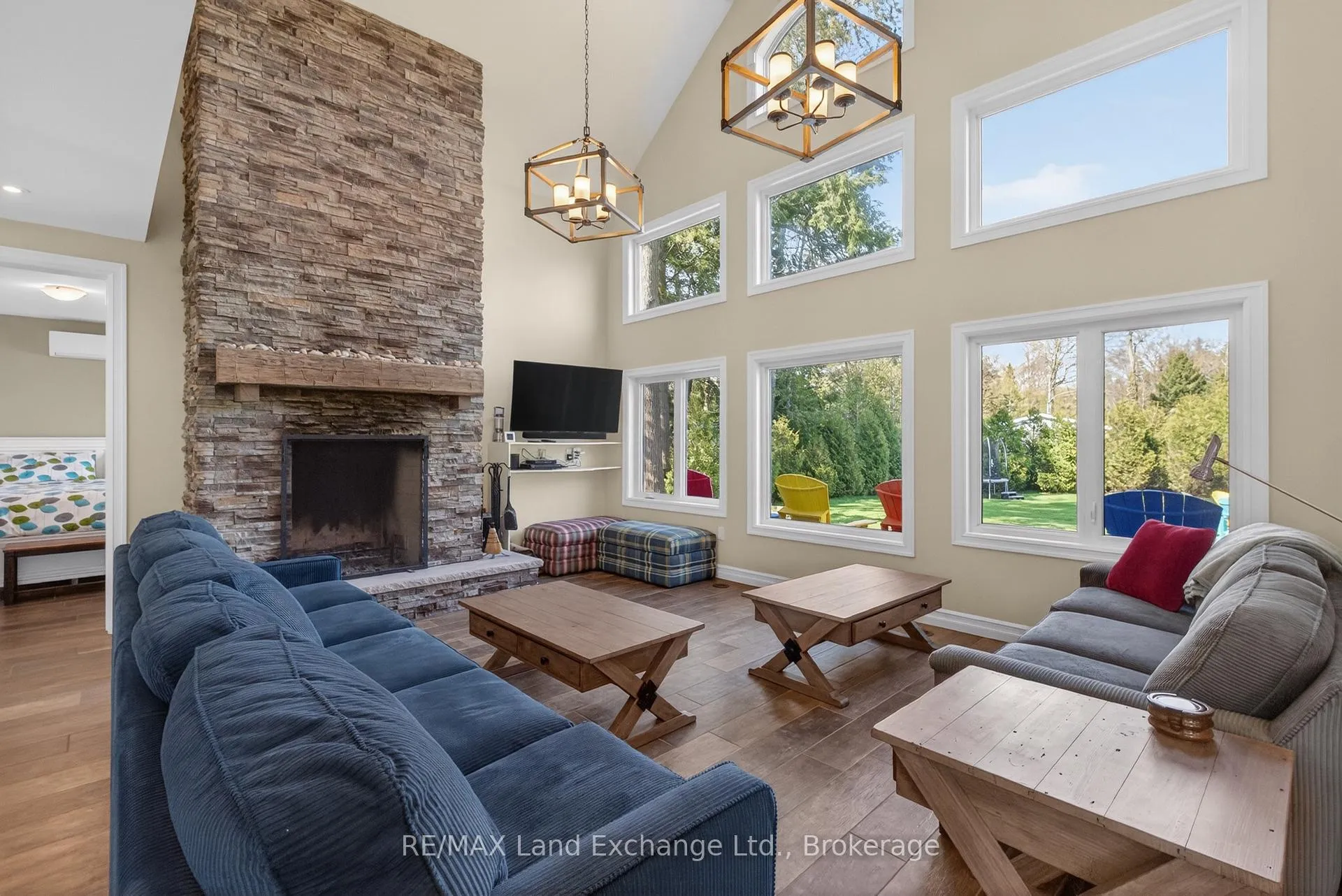Photo 6 of 144 Huron Road W, Huron-Kinloss — HOMEH