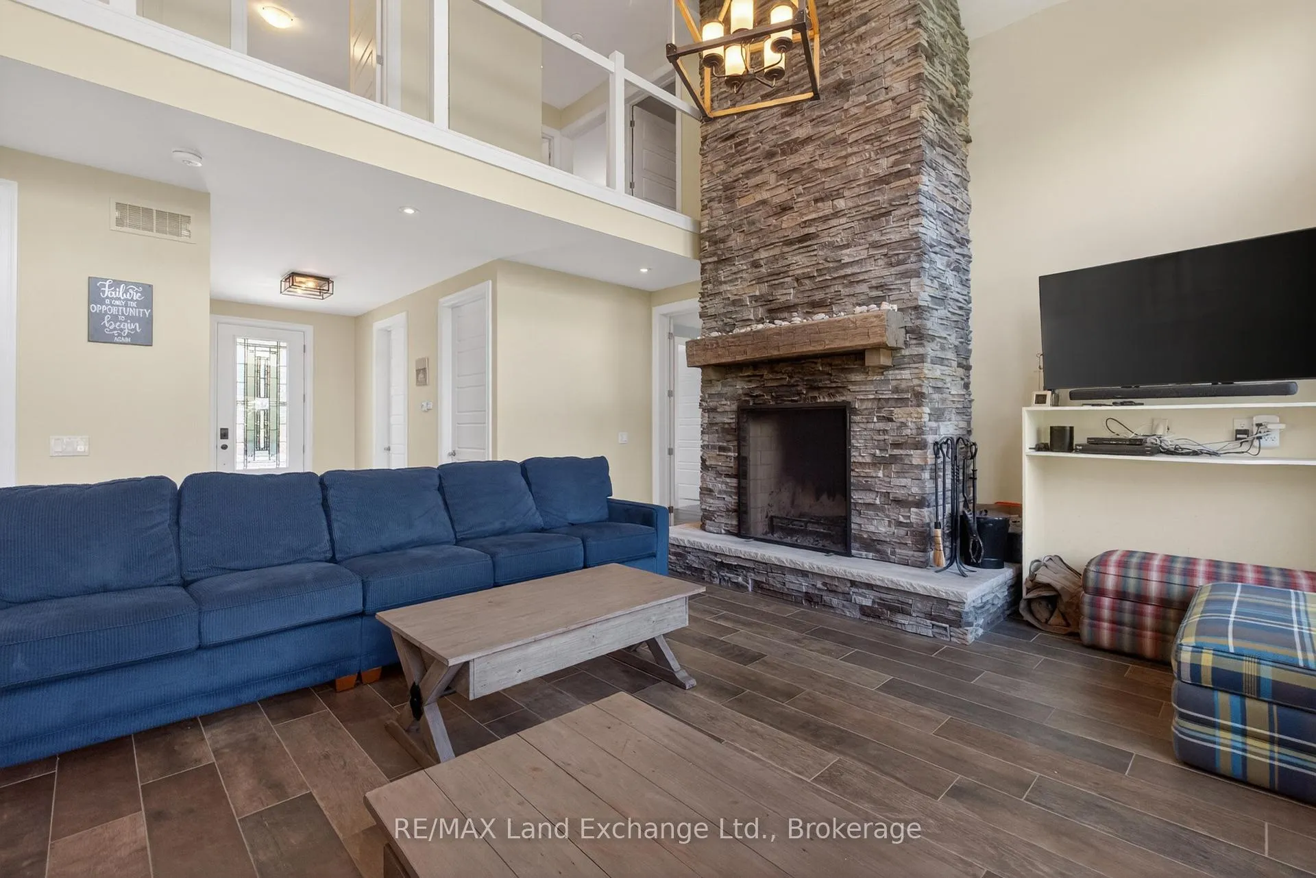 Photo 7 of 144 Huron Road W, Huron-Kinloss — HOMEH