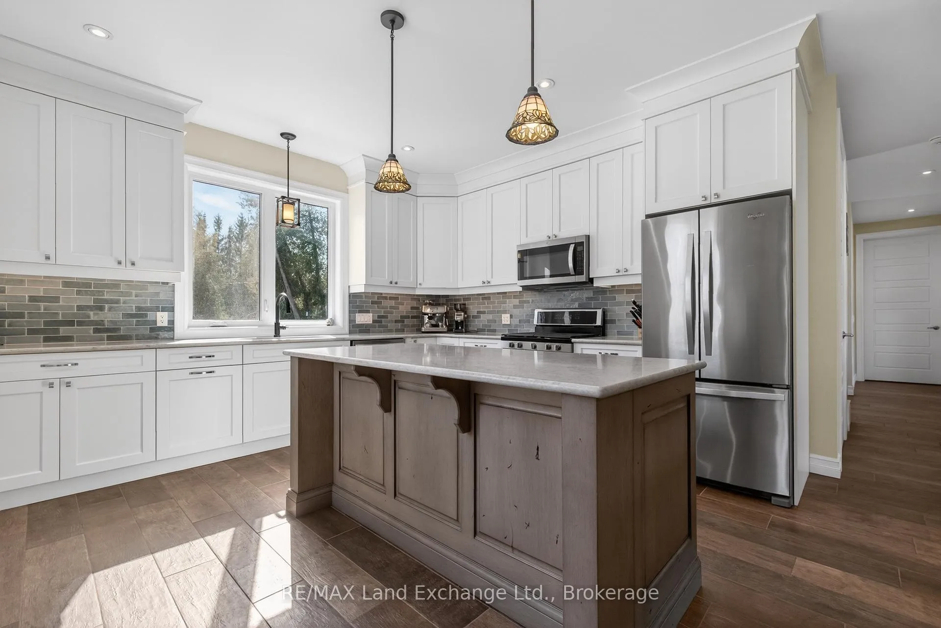 Photo 11 of 144 Huron Road W, Huron-Kinloss — HOMEH
