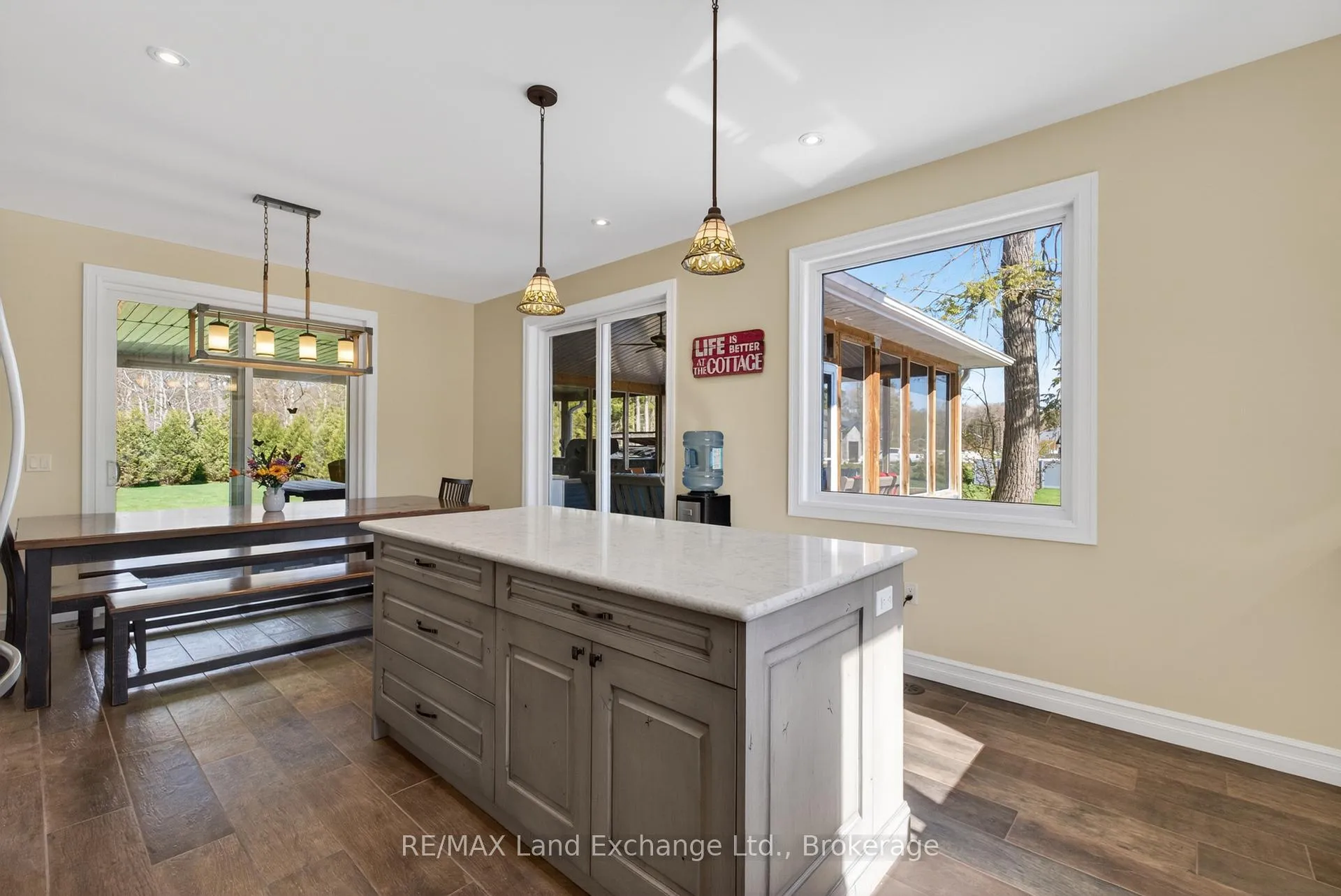 Photo 13 of 144 Huron Road W, Huron-Kinloss — HOMEH
