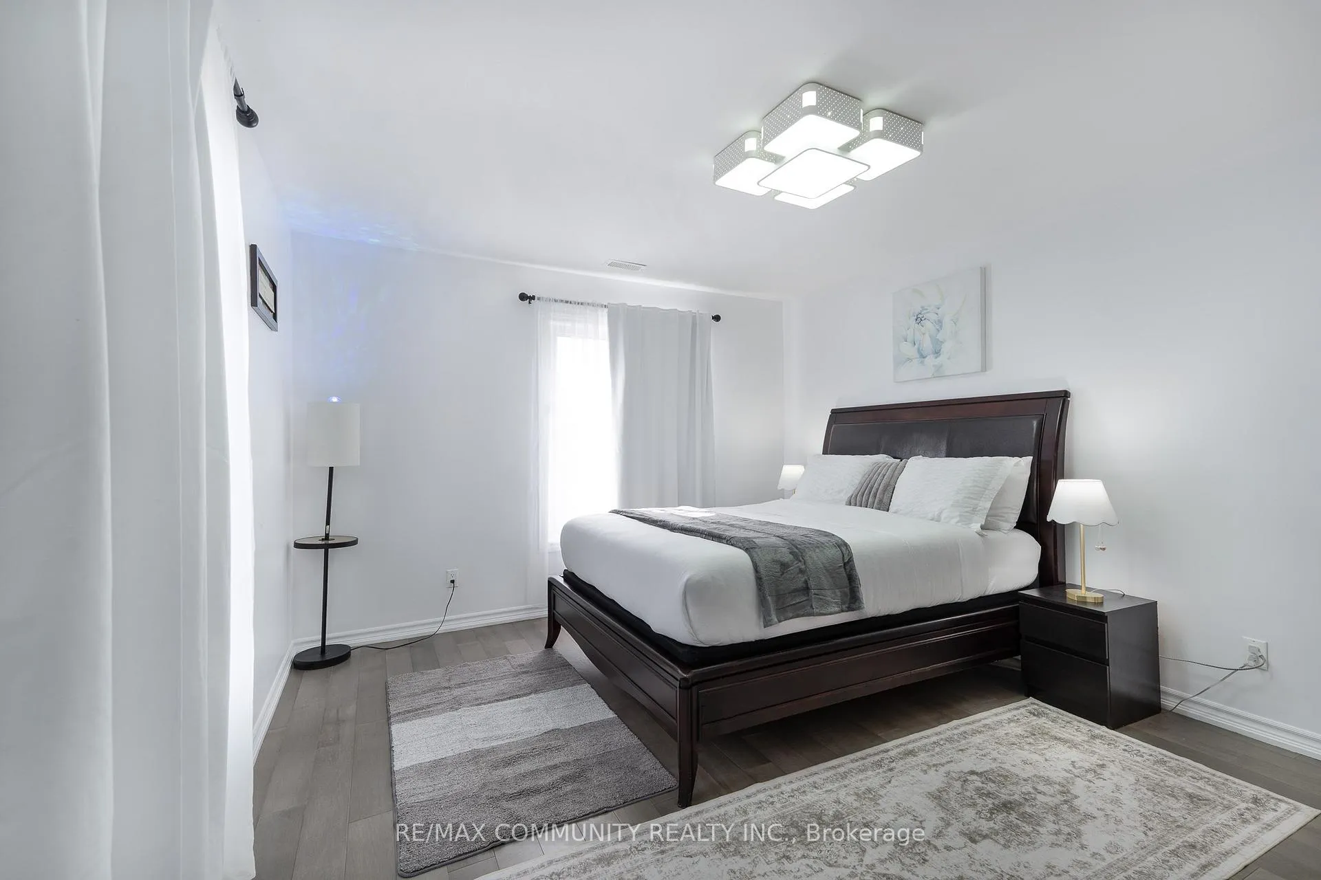 Photo 15 of 33 Windsor Avenue, Ajax, Central — HOMEH
