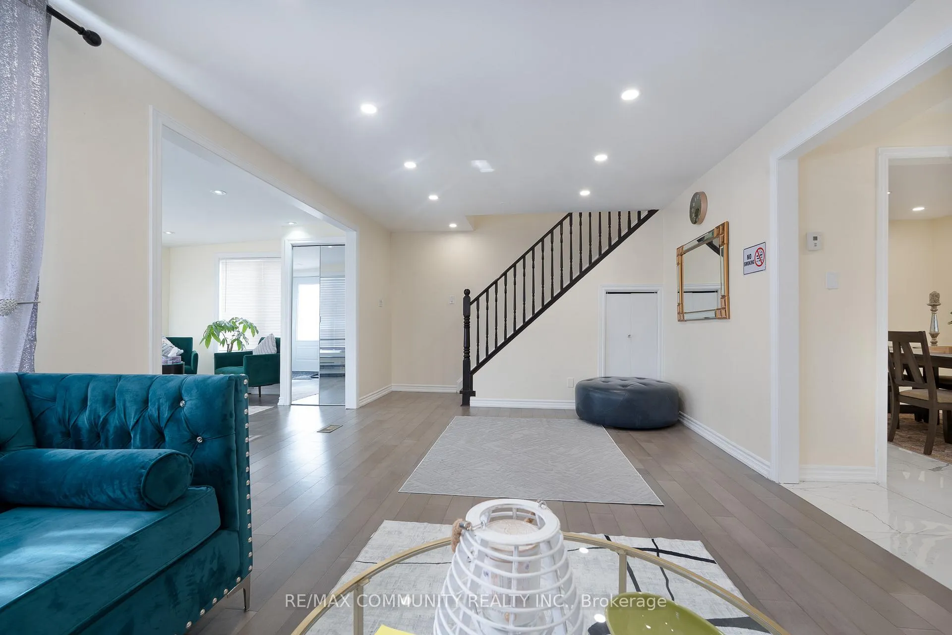 Photo 25 of 33 Windsor Avenue, Ajax, Central — HOMEH
