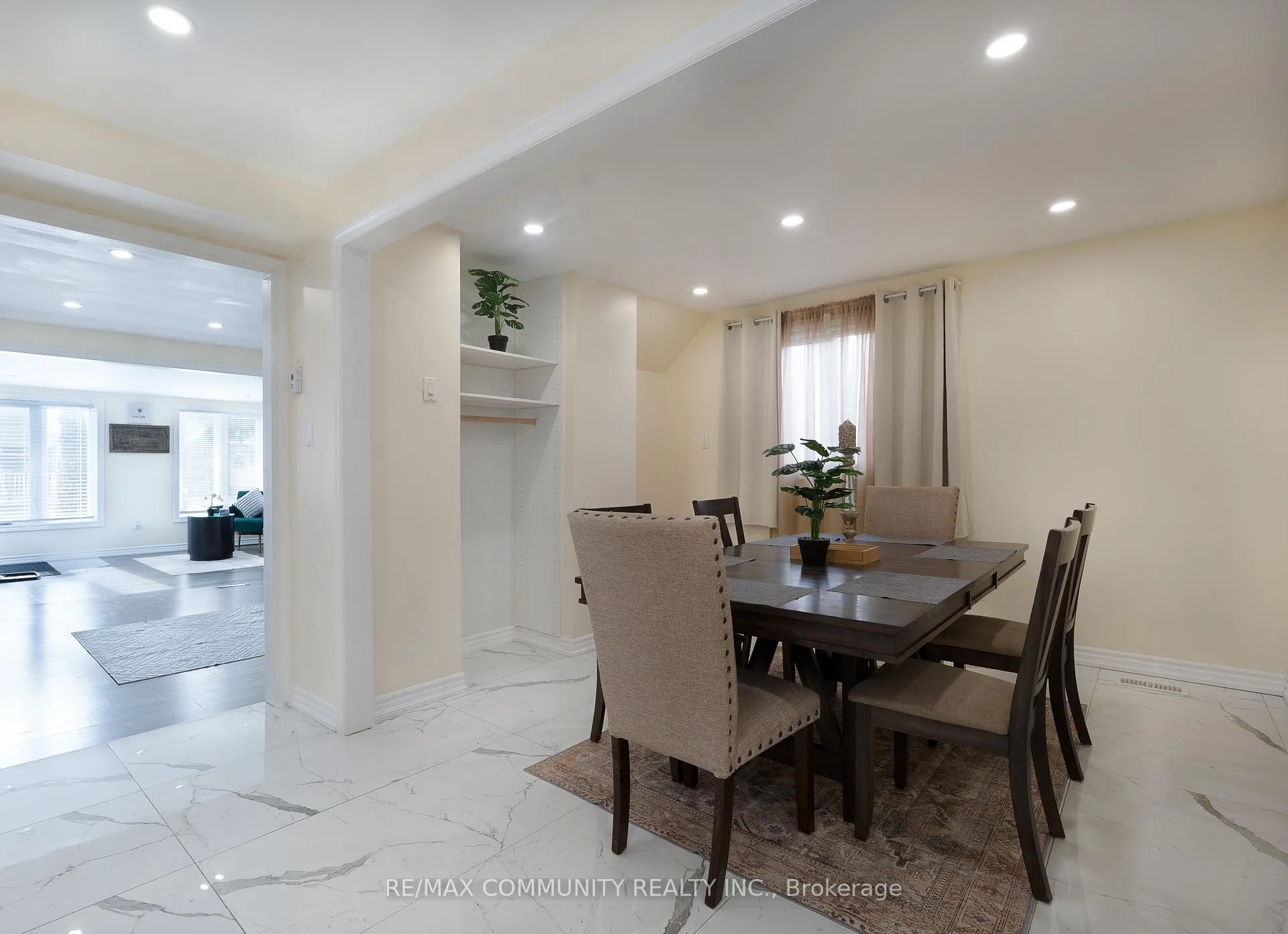 Photo 29 of 33 Windsor Avenue, Ajax, Central — HOMEH