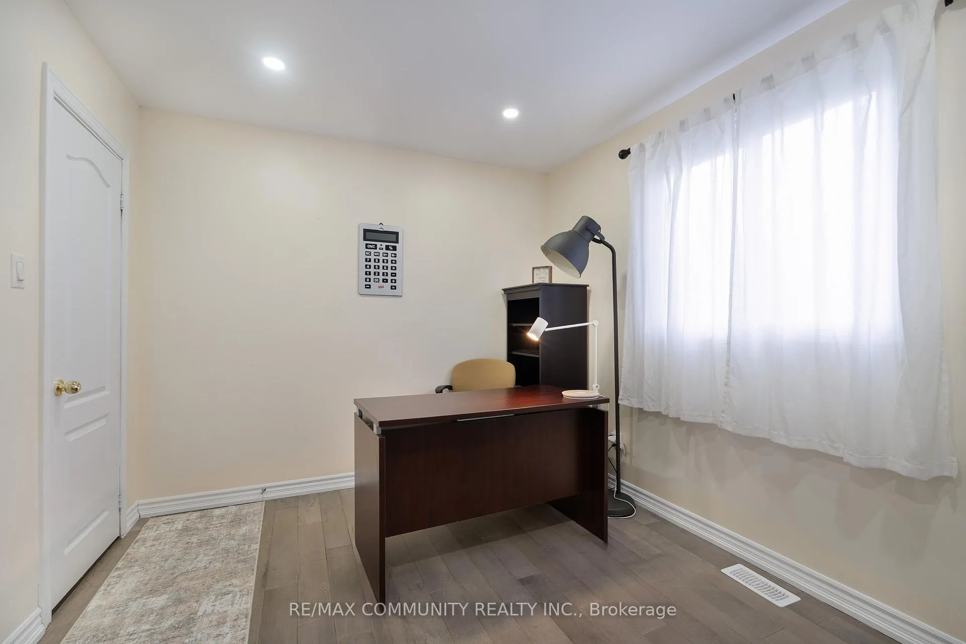 Photo 32 of 33 Windsor Avenue, Ajax, Central — HOMEH