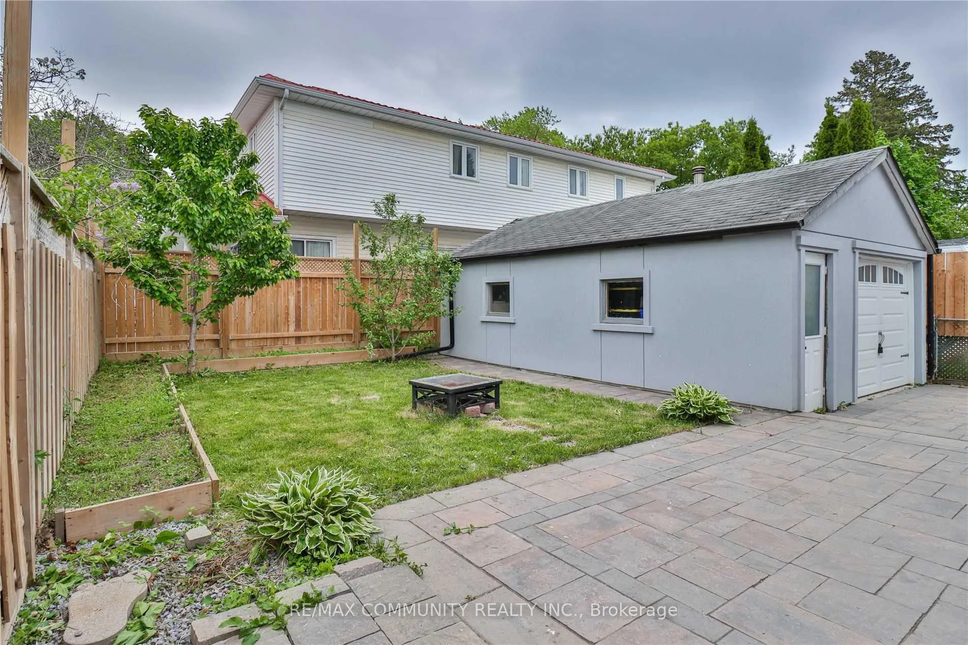 Photo 35 of 33 Windsor Avenue, Ajax, Central — HOMEH
