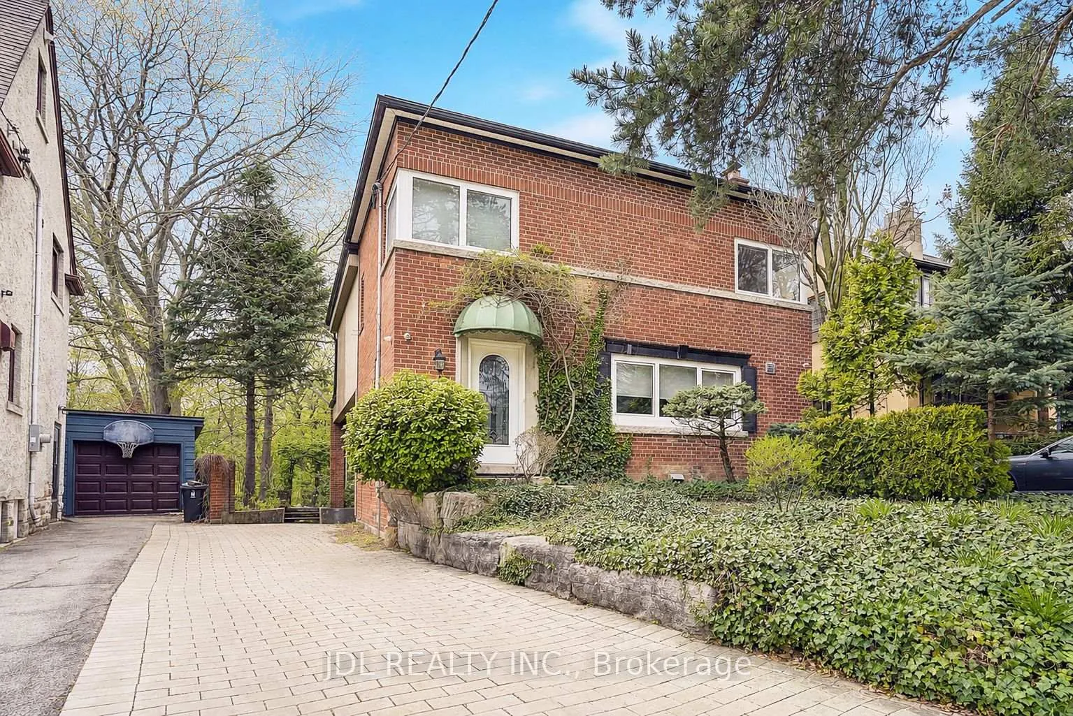 Photo 3 of 6 Nesbitt Drive, Toronto, Leaside — HOMEH