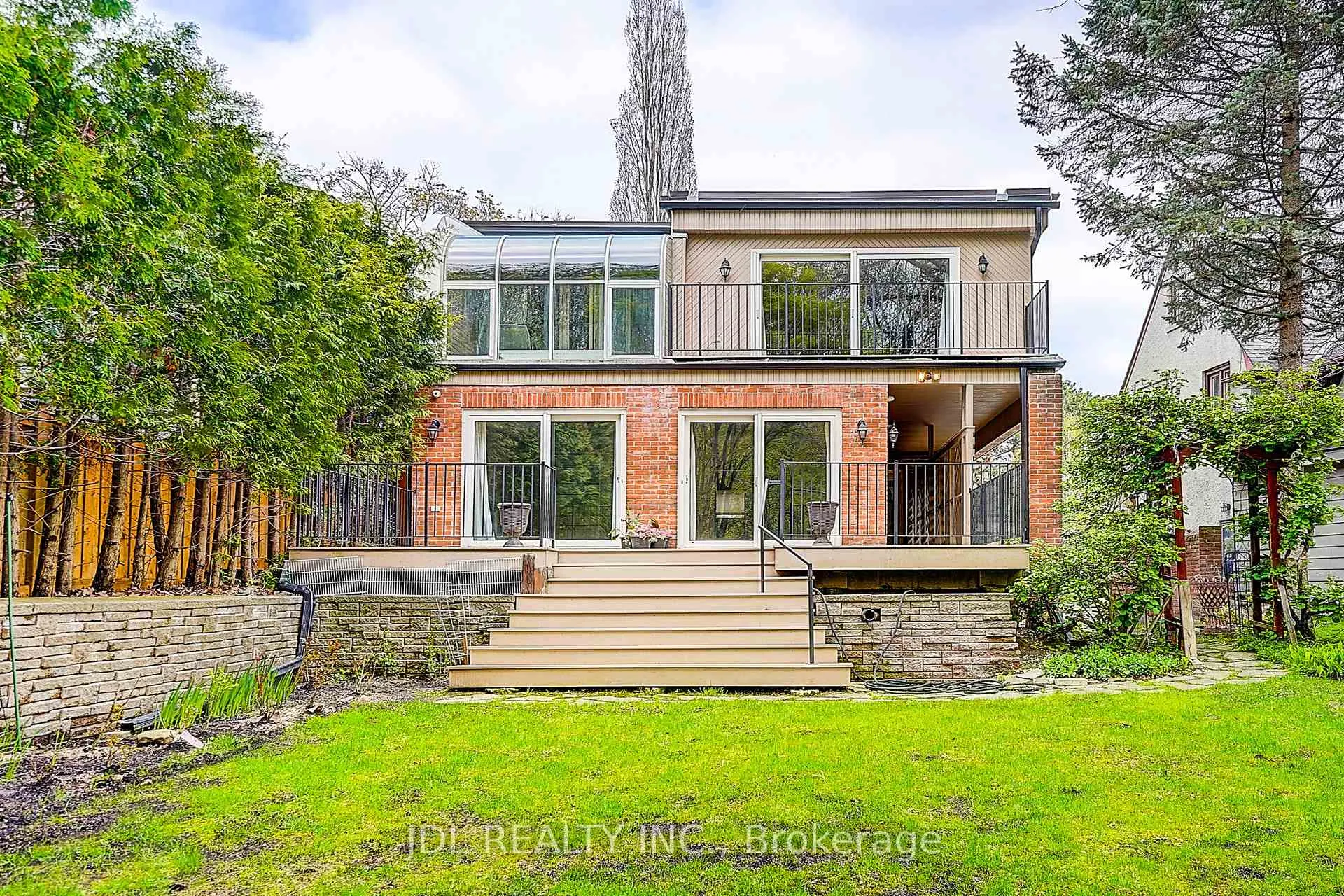 Photo 8 of 6 Nesbitt Drive, Toronto, Leaside — HOMEH