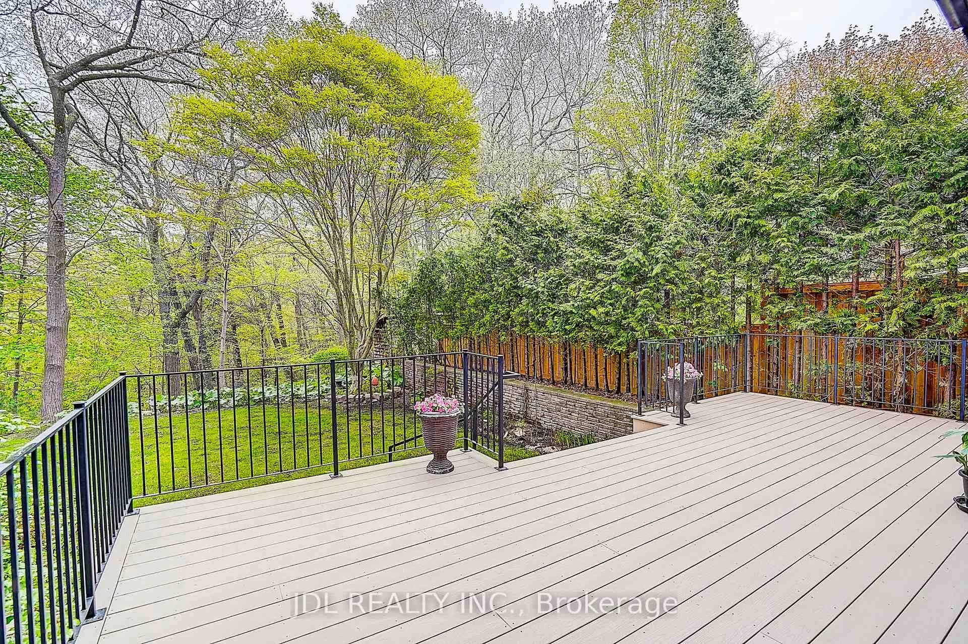 Photo 11 of 6 Nesbitt Drive, Toronto, Leaside — HOMEH