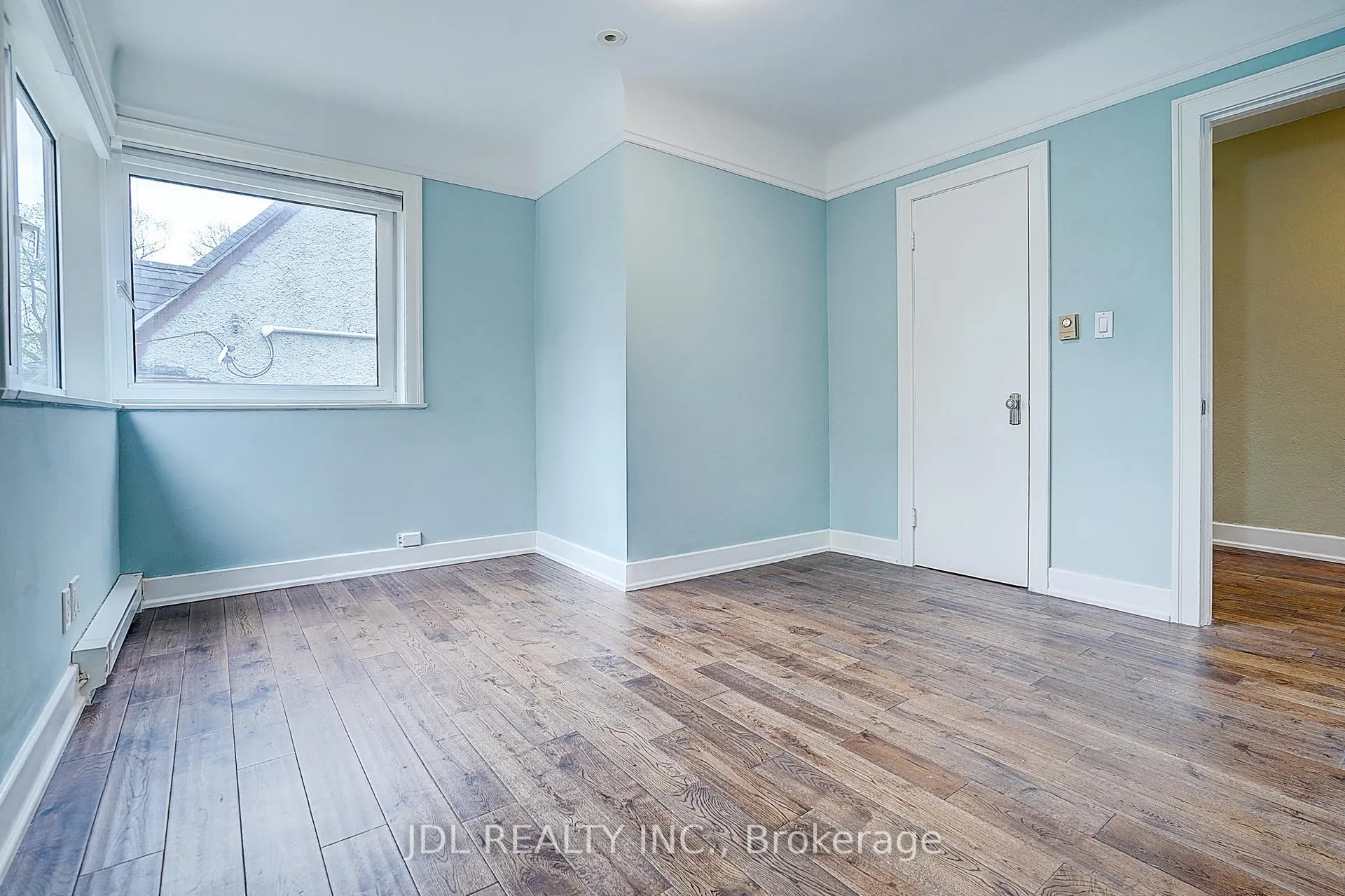 Photo 44 of 6 Nesbitt Drive, Toronto, Leaside — HOMEH