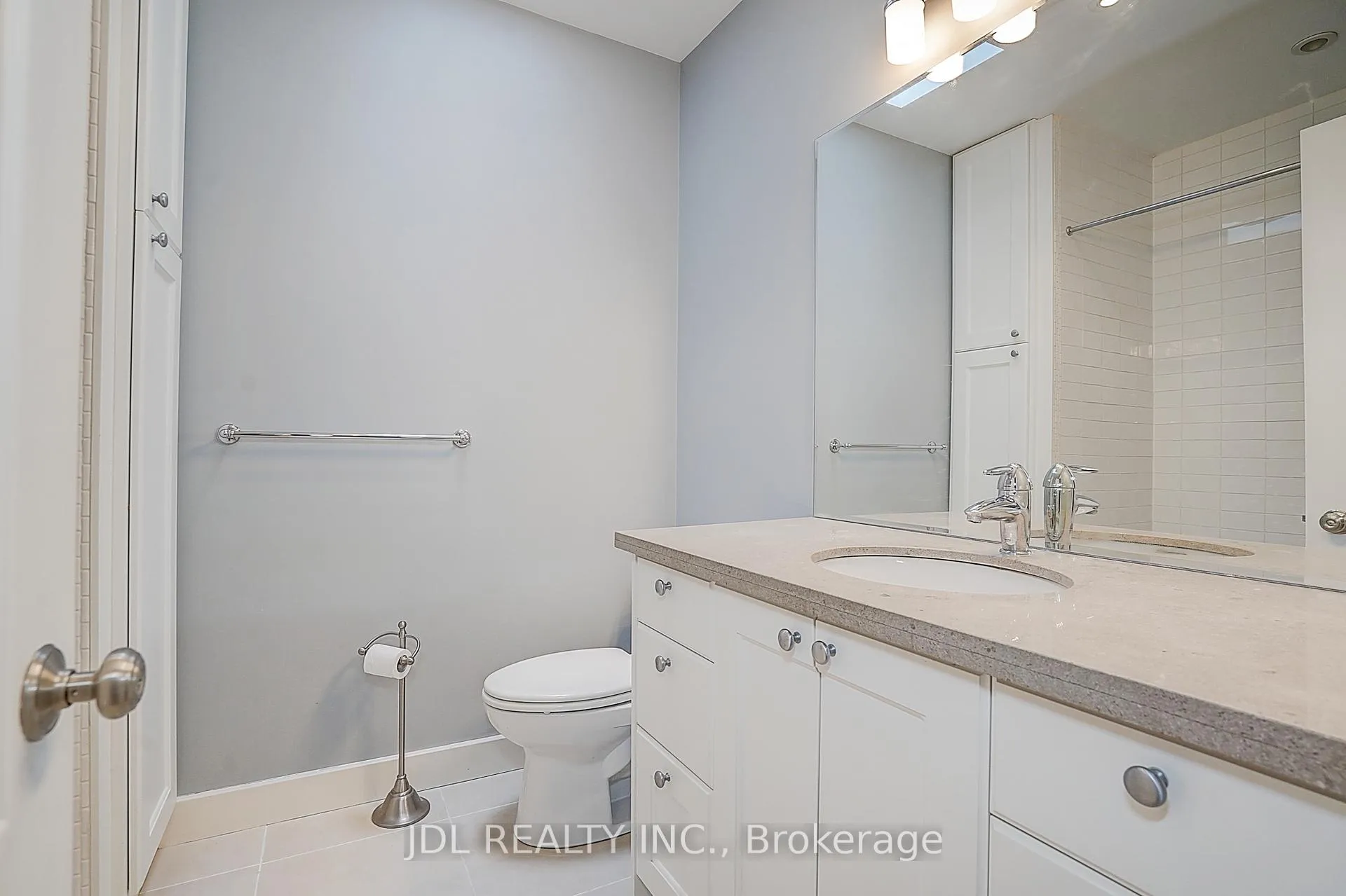 Photo 45 of 6 Nesbitt Drive, Toronto, Leaside — HOMEH