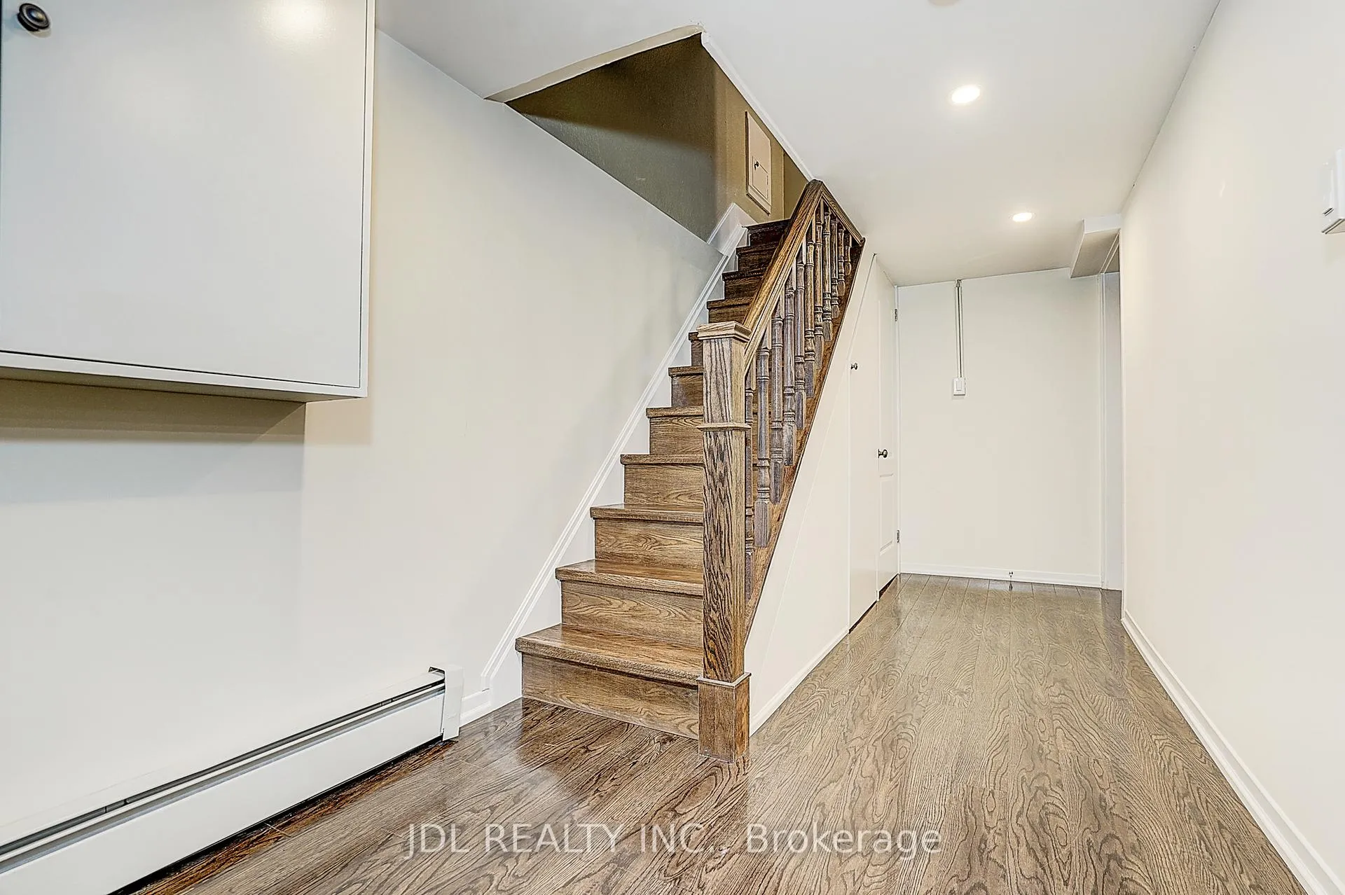 Photo 46 of 6 Nesbitt Drive, Toronto, Leaside — HOMEH