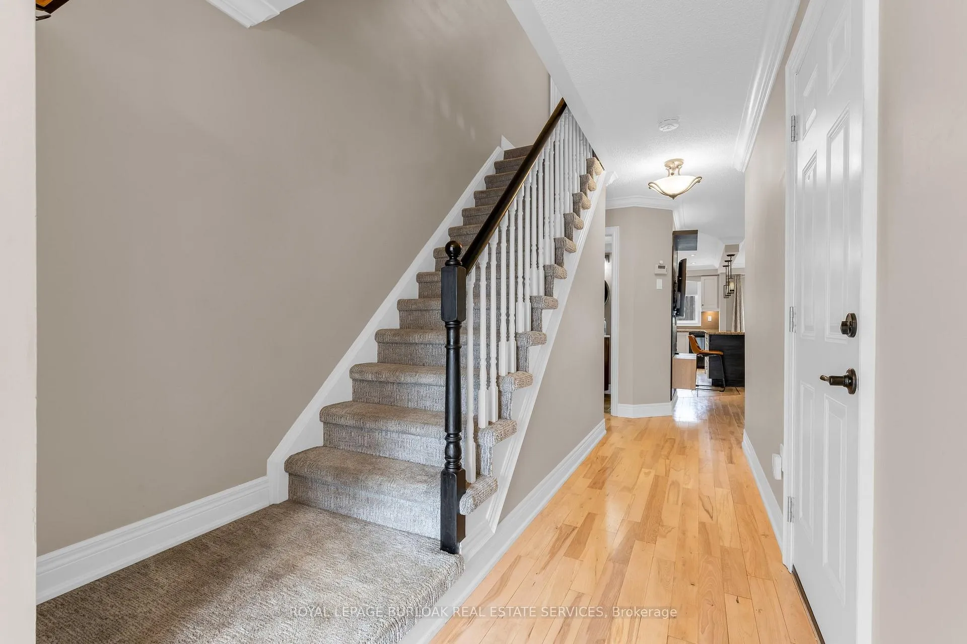 Photo 5 of Unit 20, 710 Spring Gardens Road, Burlington, Bayview — HOMEH
