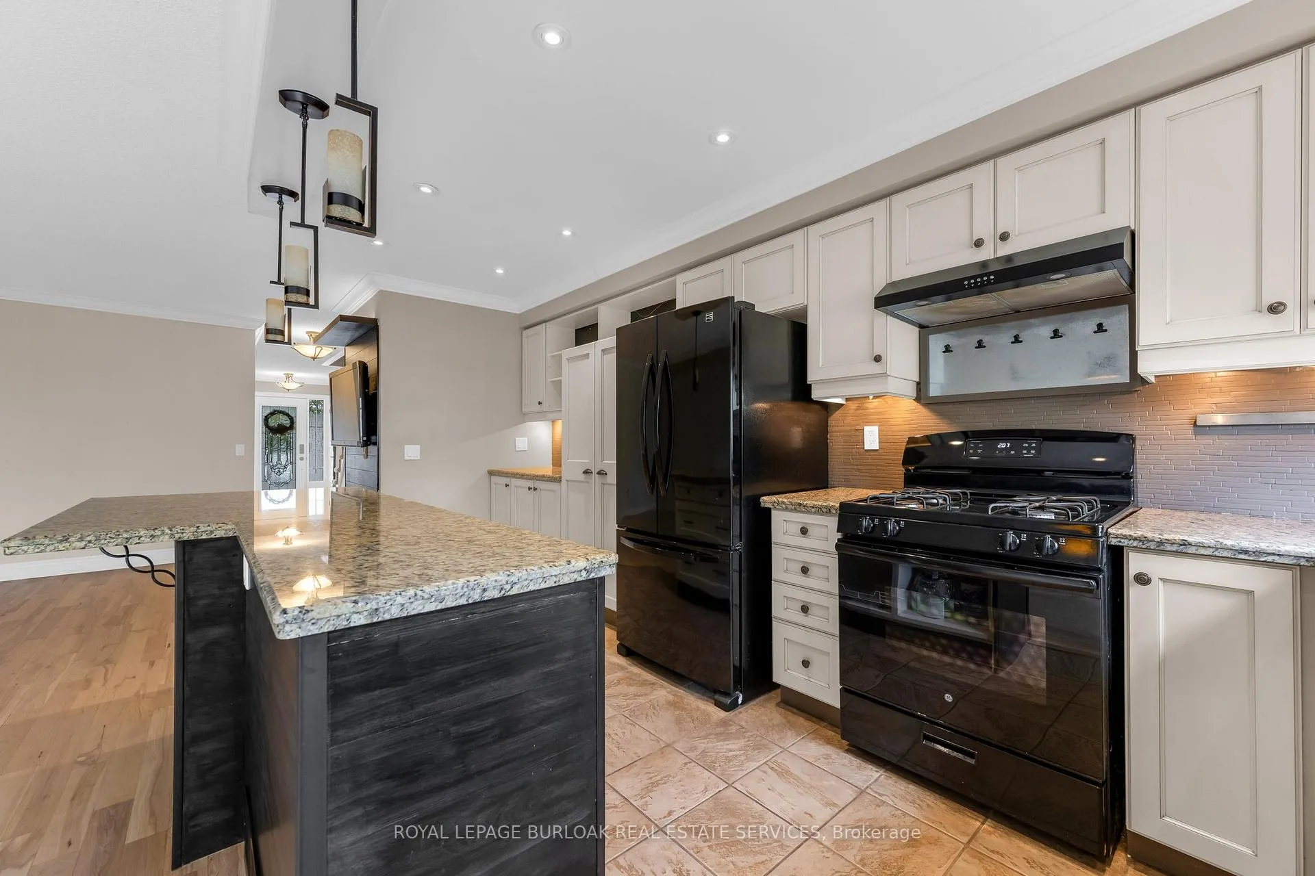 Photo 11 of Unit 20, 710 Spring Gardens Road, Burlington, Bayview — HOMEH