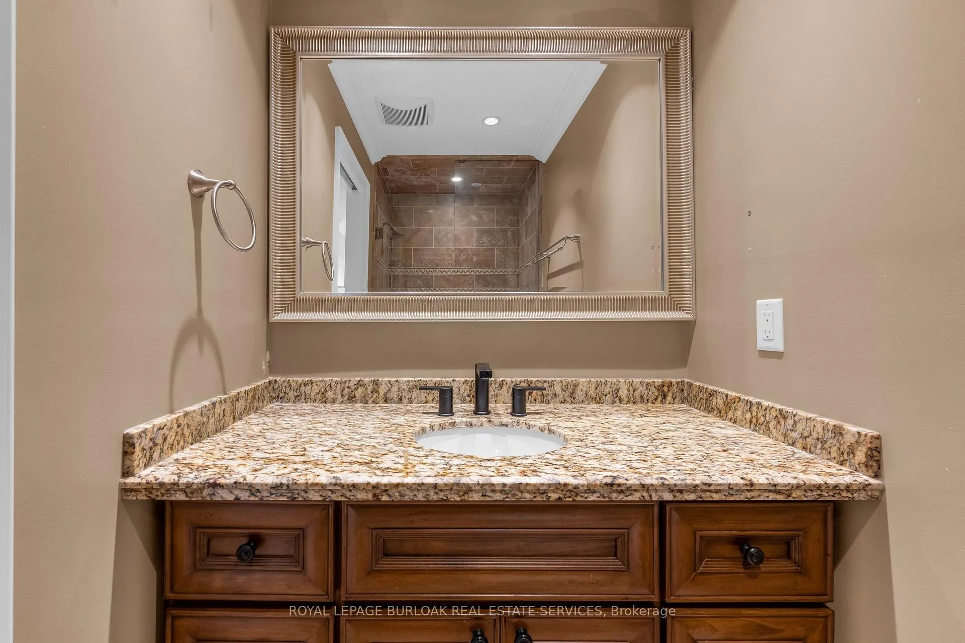 Photo 26 of Unit 20, 710 Spring Gardens Road, Burlington, Bayview — HOMEH