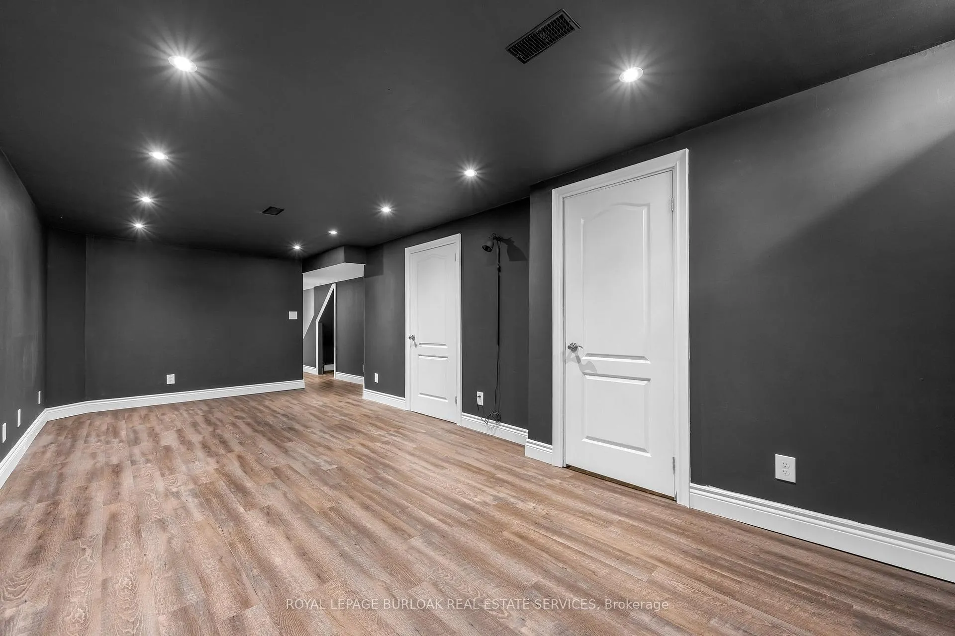 Photo 31 of Unit 20, 710 Spring Gardens Road, Burlington, Bayview — HOMEH