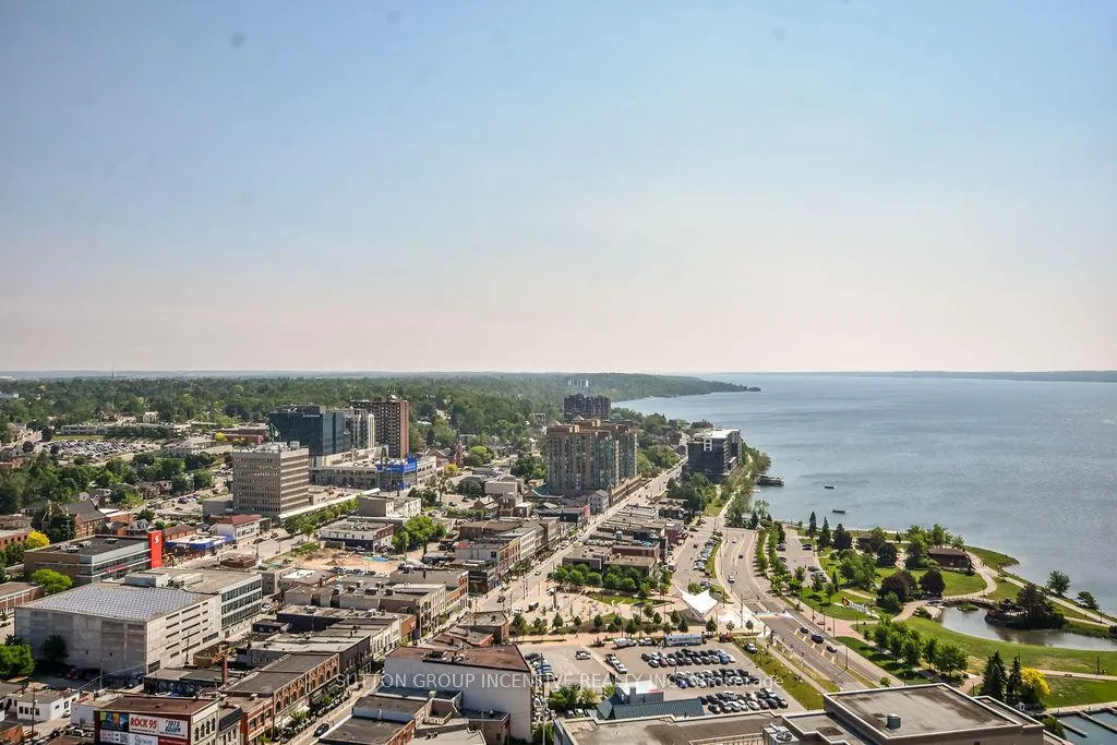Photo 14 of Unit 802, 39 Mary Street, Barrie, City Centre — HOMEH