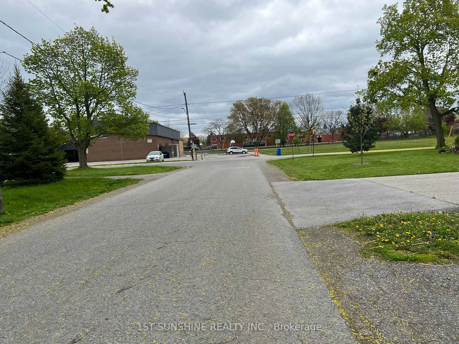 Photo 15 of 3 Mackie Street, St. Catharines, Port Dalhousie — HOMEH