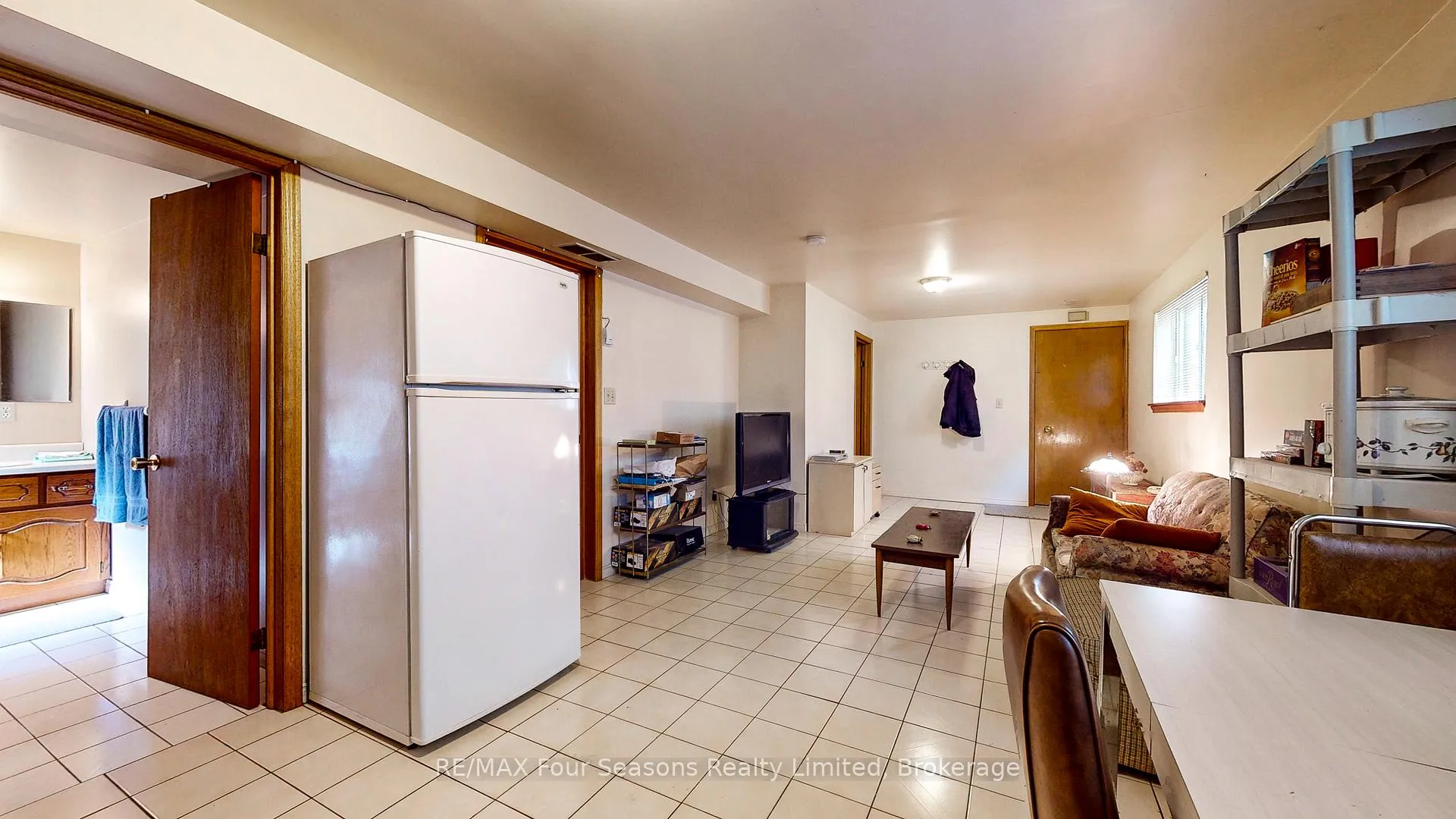 Photo 20 of 76 Arthur Street E, Blue Mountains — HOMEH