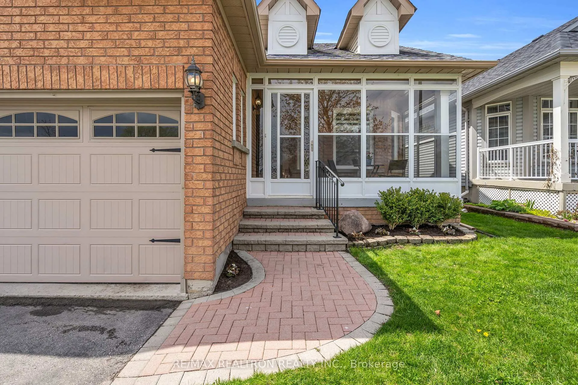 Photo 4 of 7 Thornlodge Drive, Georgina, Keswick South — HOMEH