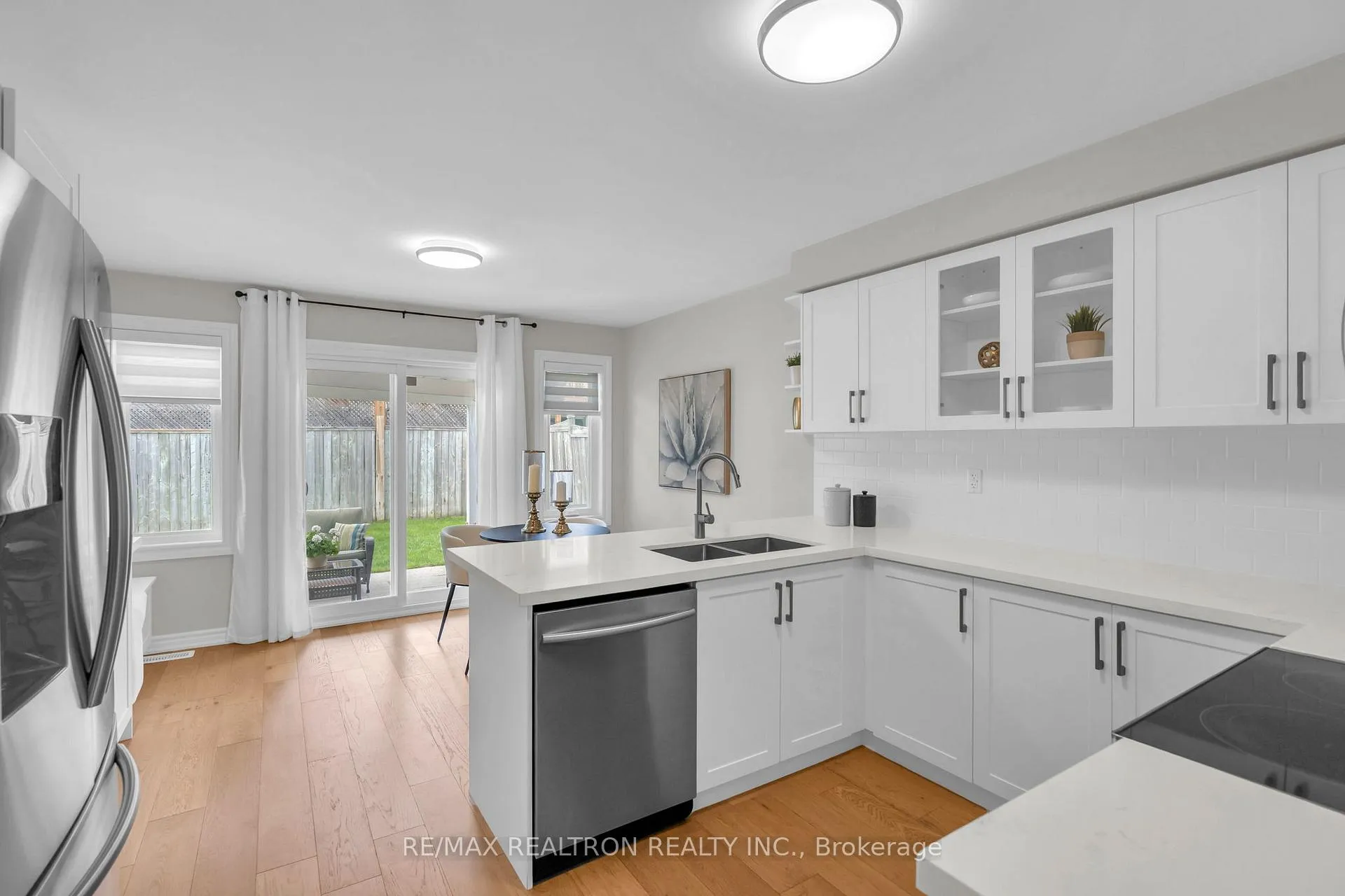 Photo 9 of 7 Thornlodge Drive, Georgina, Keswick South — HOMEH