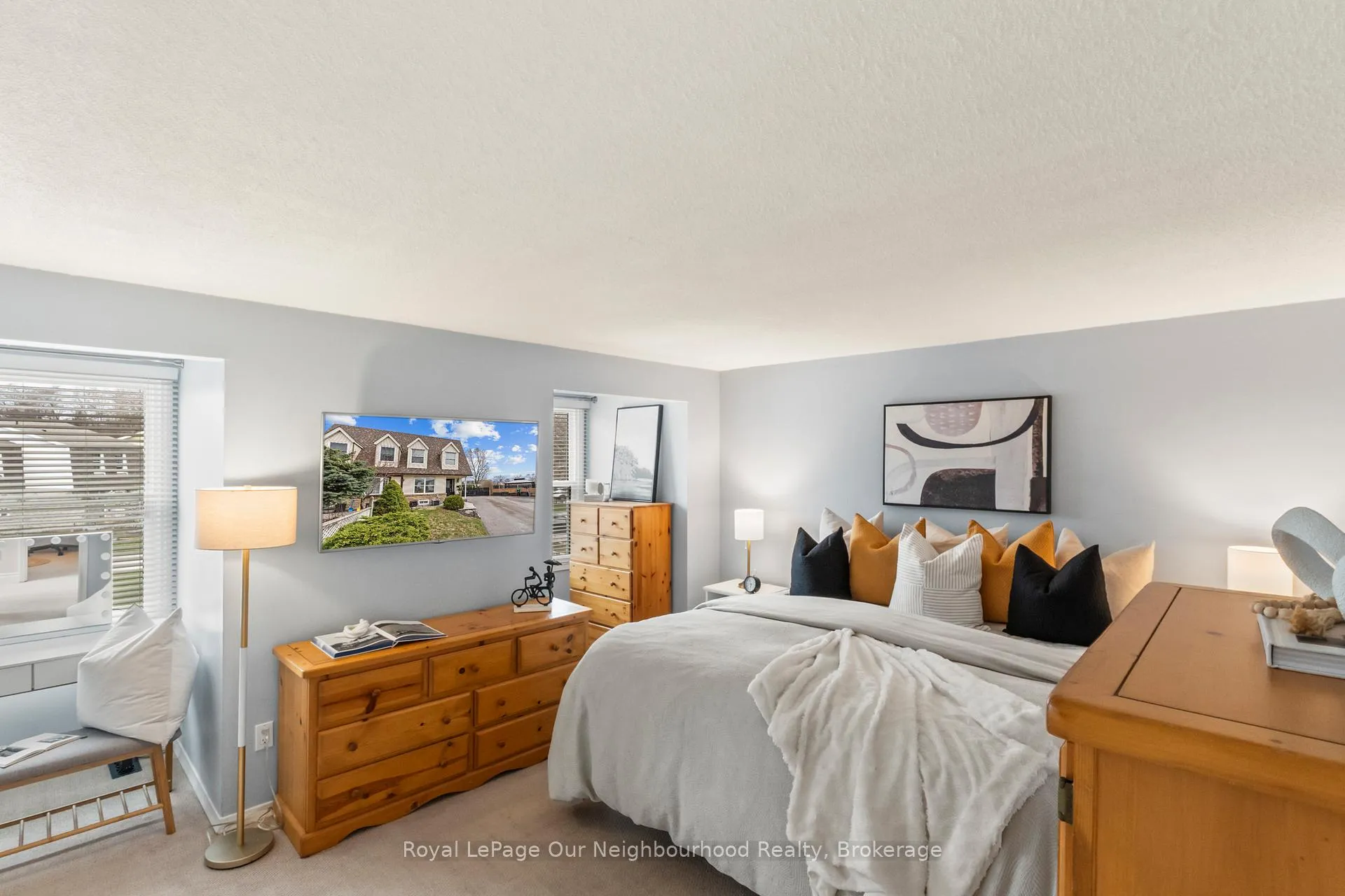 Photo 18 of 1261 Ludlow Court, Oshawa, Centennial — HOMEH