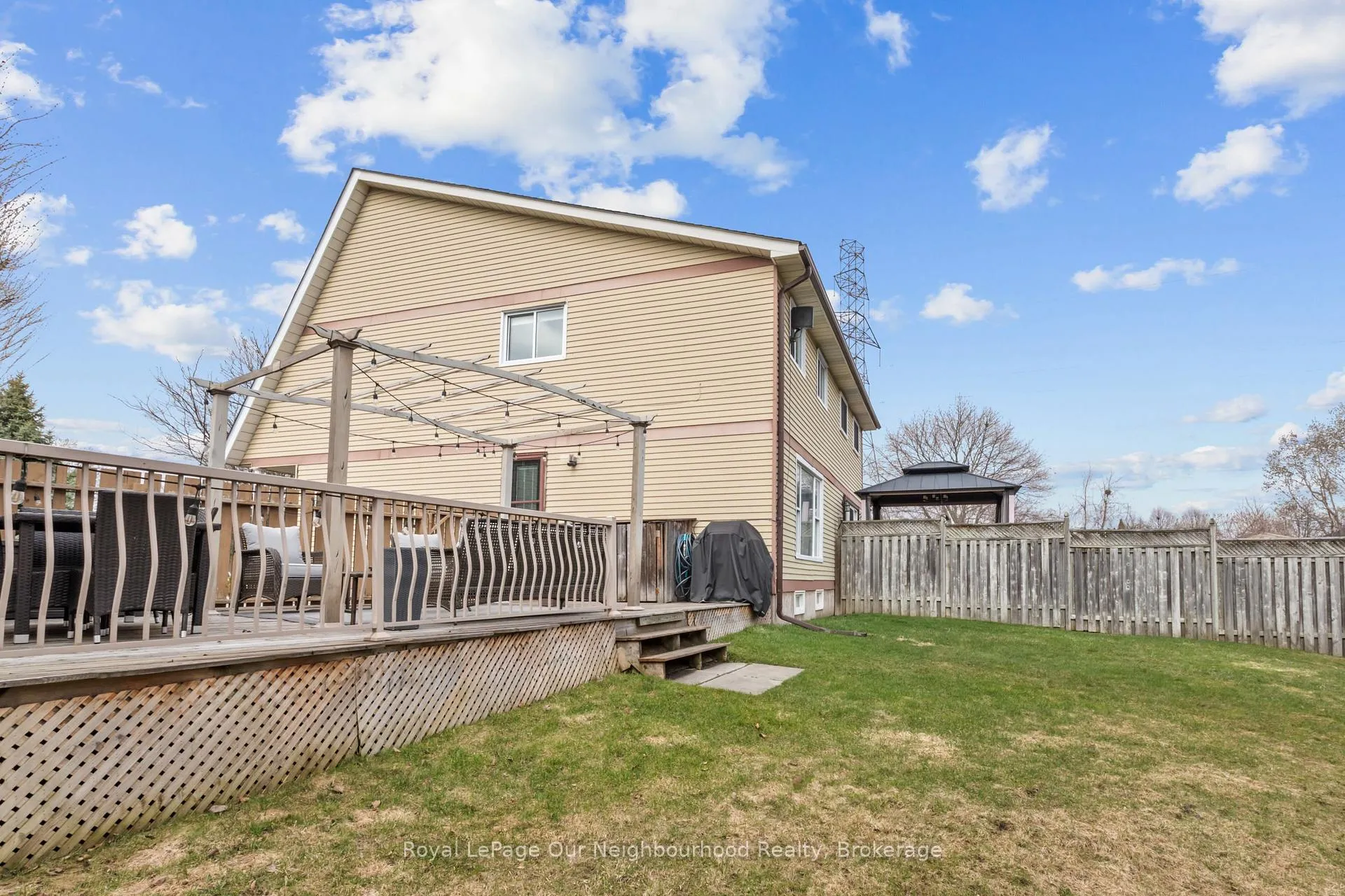 Photo 39 of 1261 Ludlow Court, Oshawa, Centennial — HOMEH