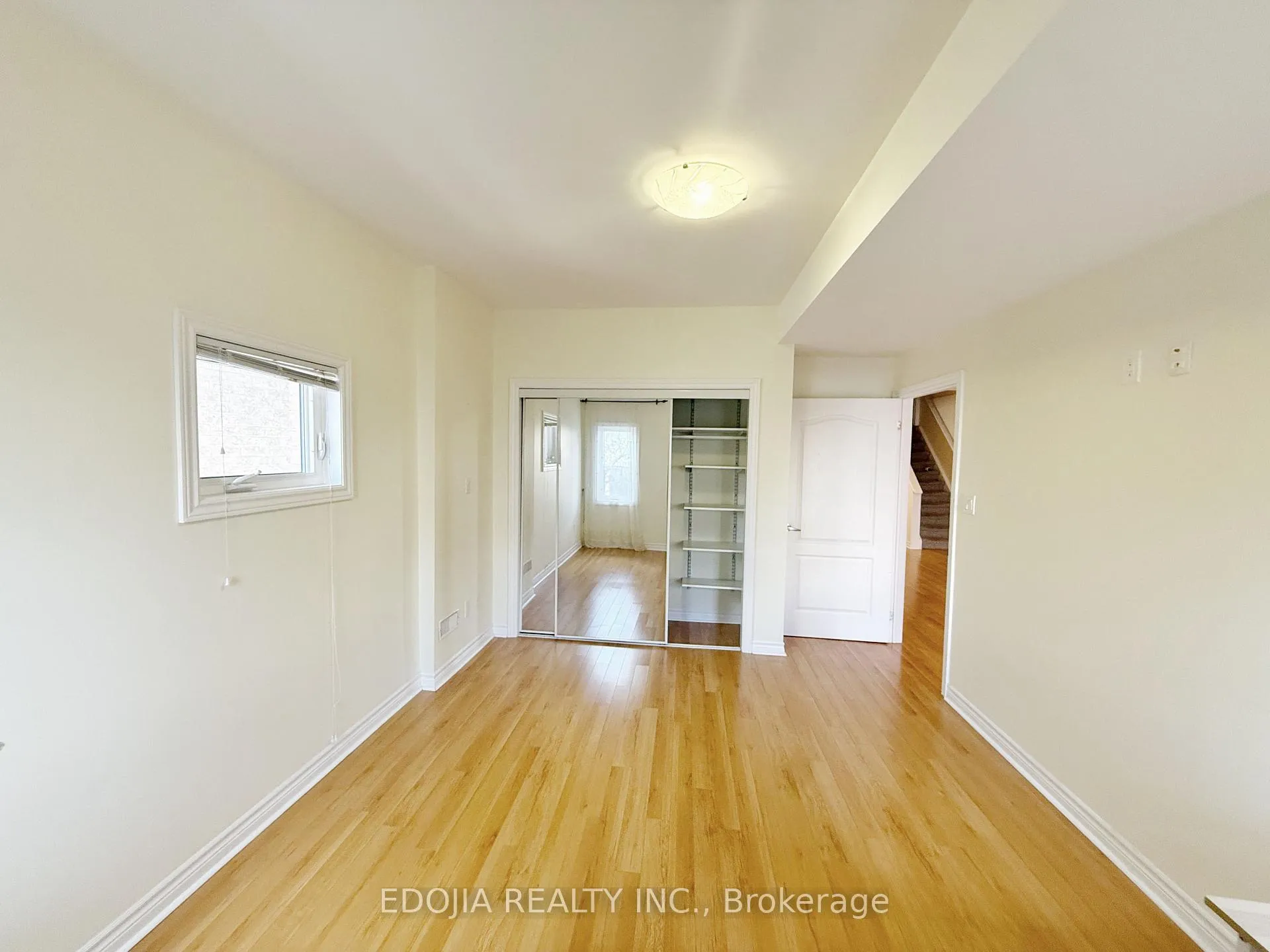 Photo 3 of Unit (Bsmt), 265 Oberfrick Avenue, Vaughan, Patterson — HOMEH